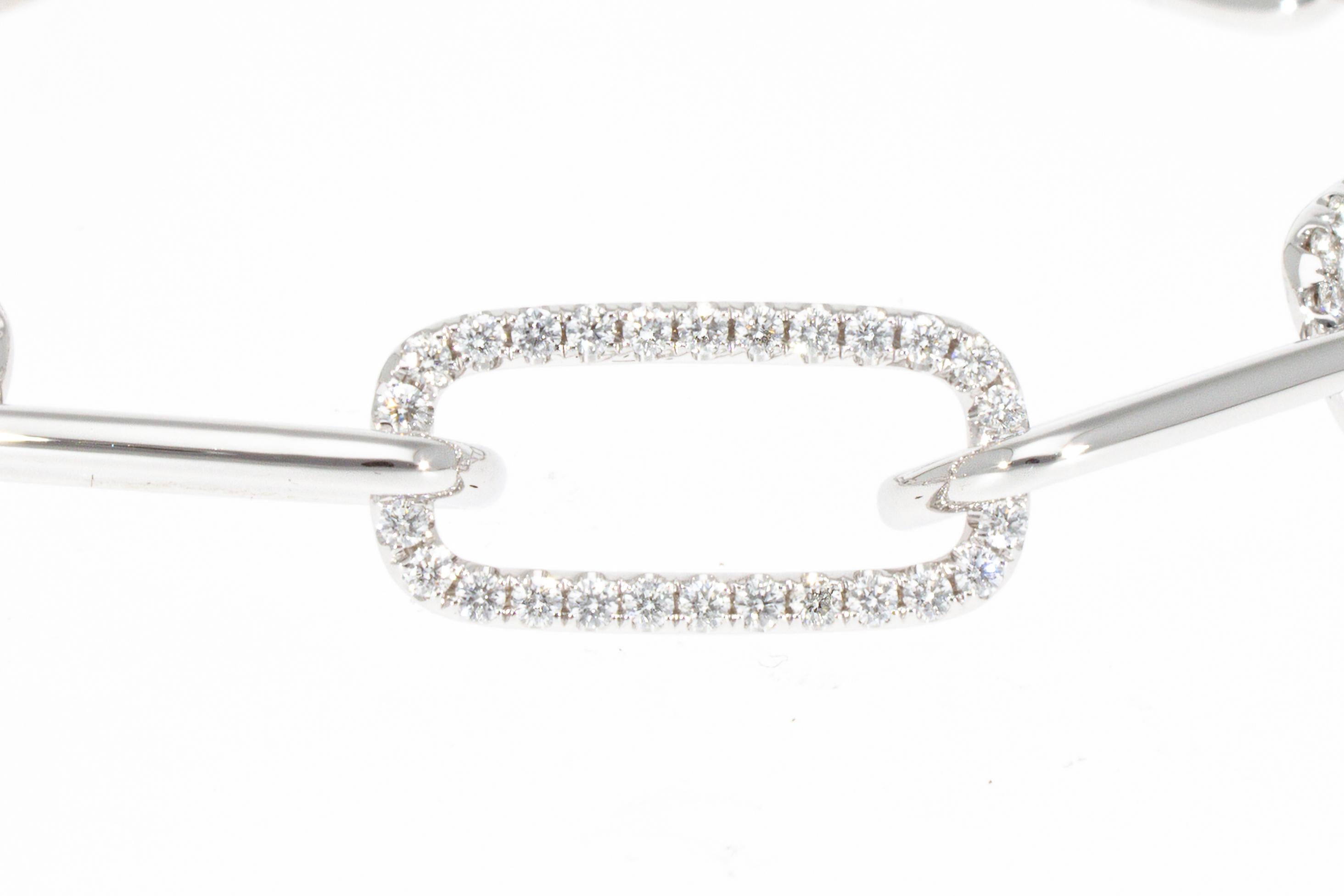 Link Bracelet with 1.93 Ct of Diamonds For Sale 2