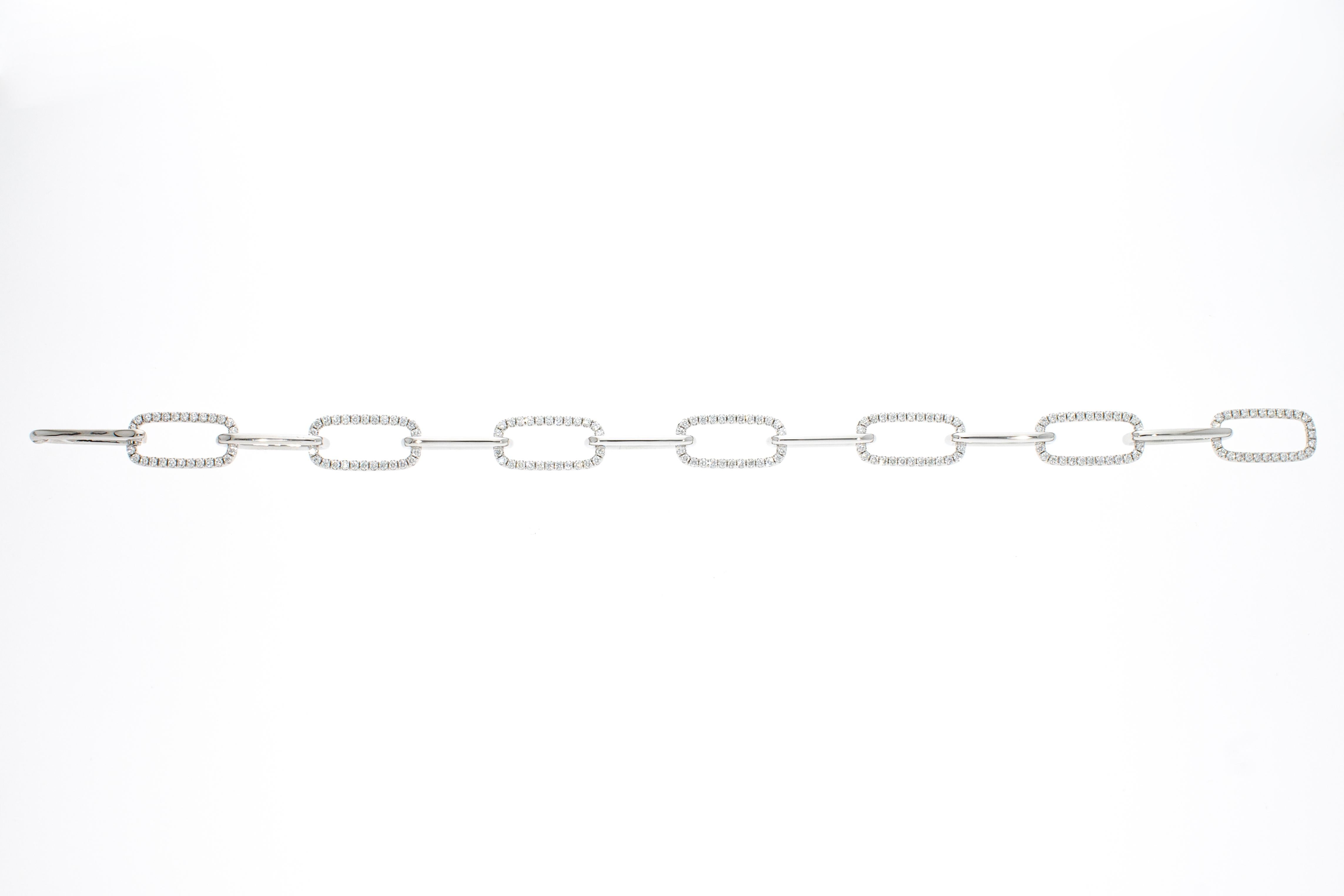 Link Bracelet with 1.93 Ct of Diamonds For Sale 3