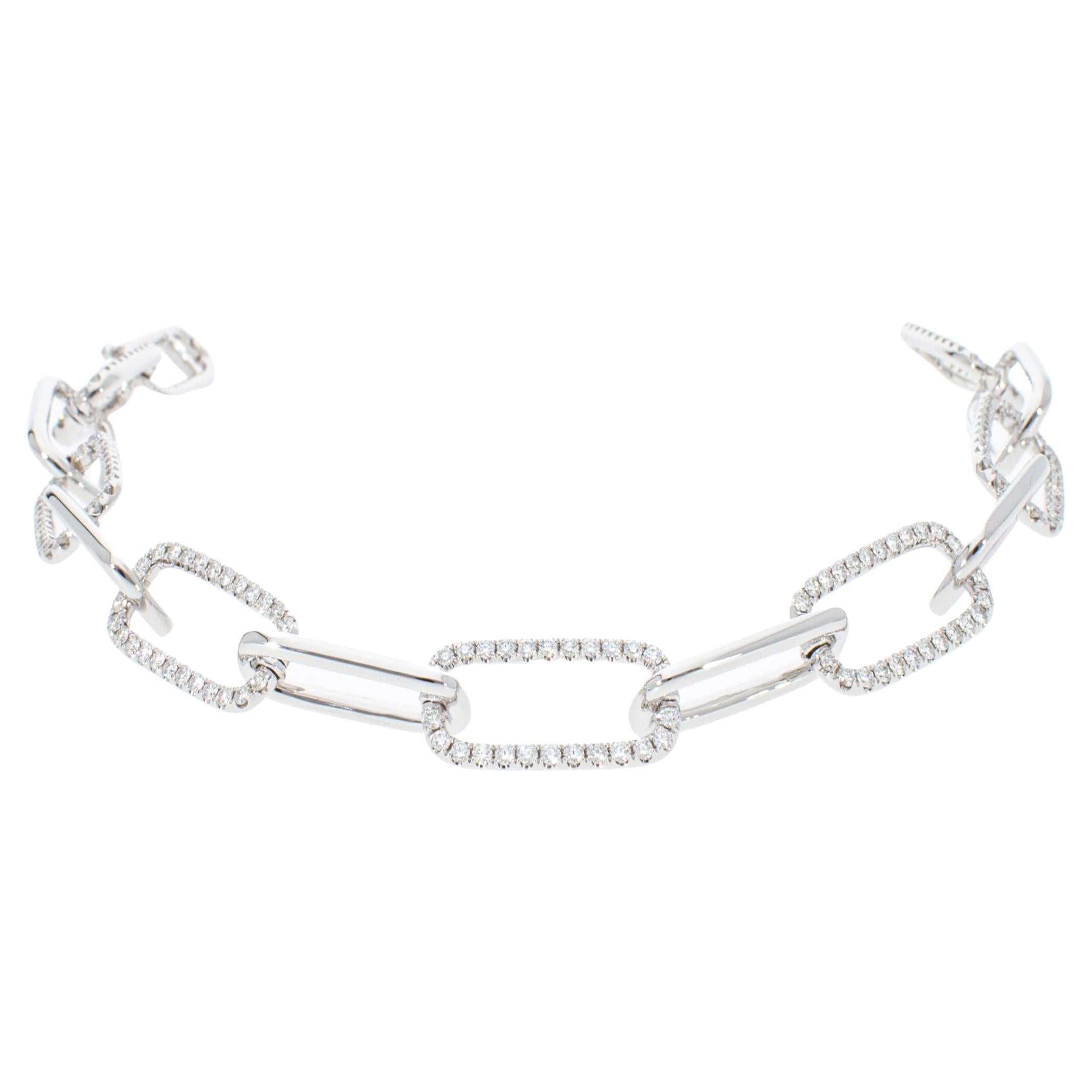 Link Bracelet with 1.93 Ct of Diamonds For Sale