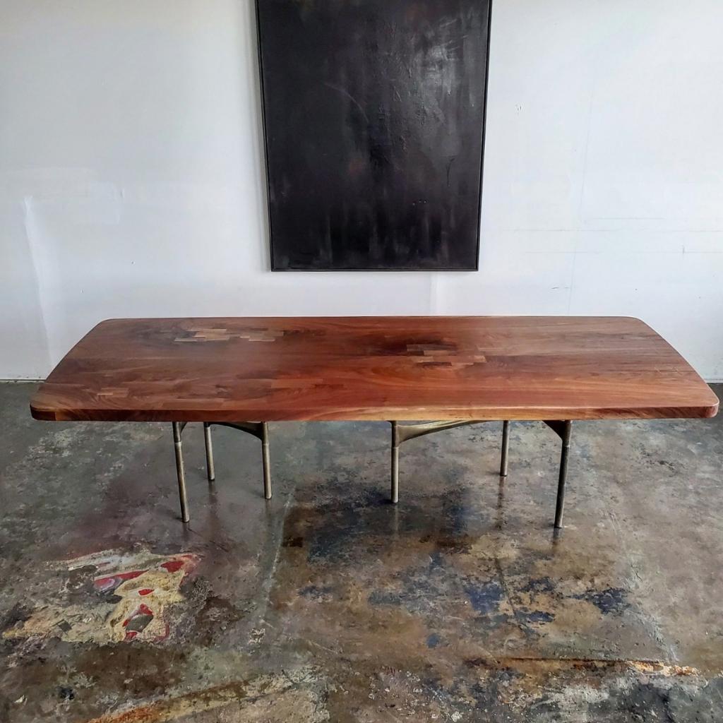 Link Dining Table In New Condition For Sale In Chicago, IL