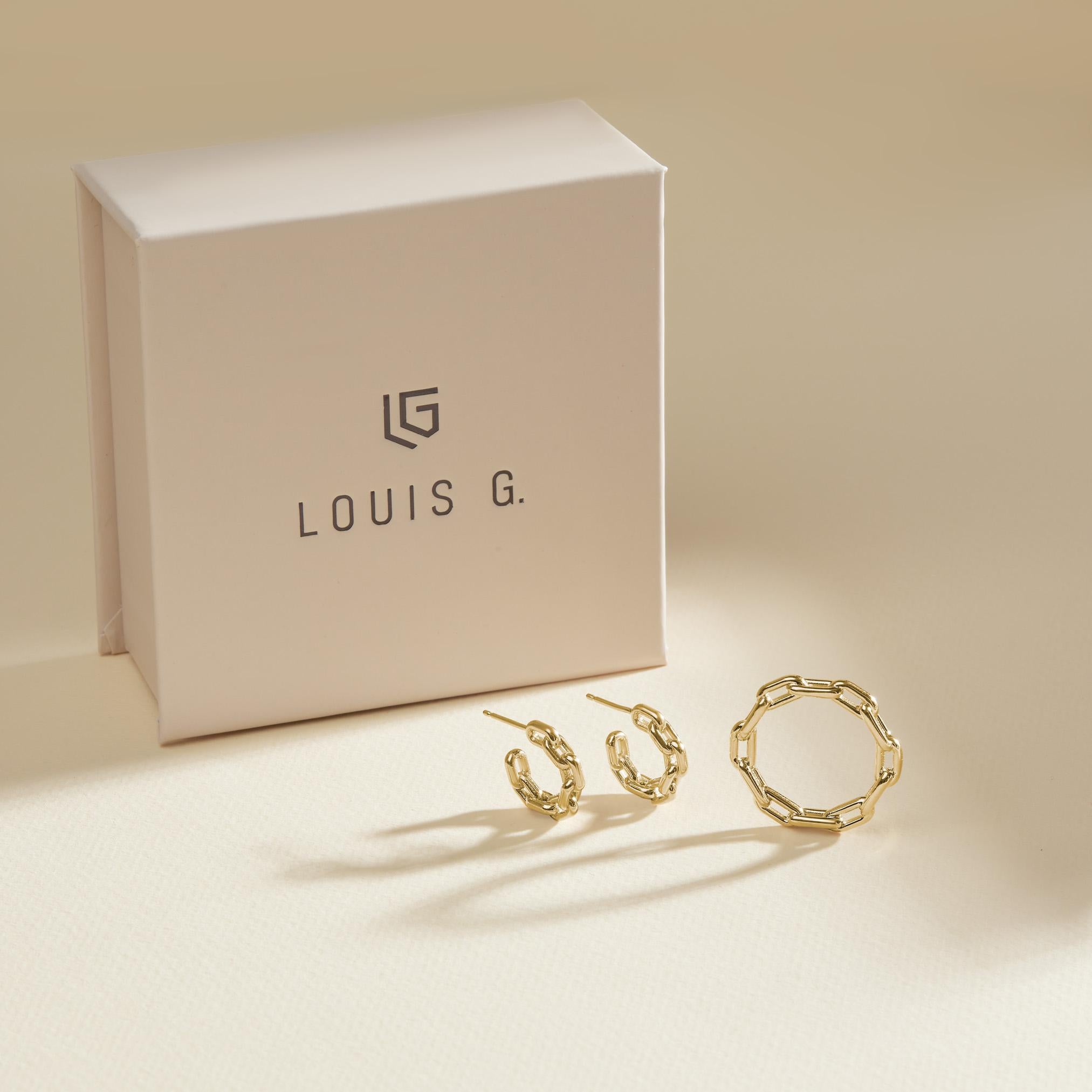 Women's or Men's Link Earrings in Yellow Gold For Sale