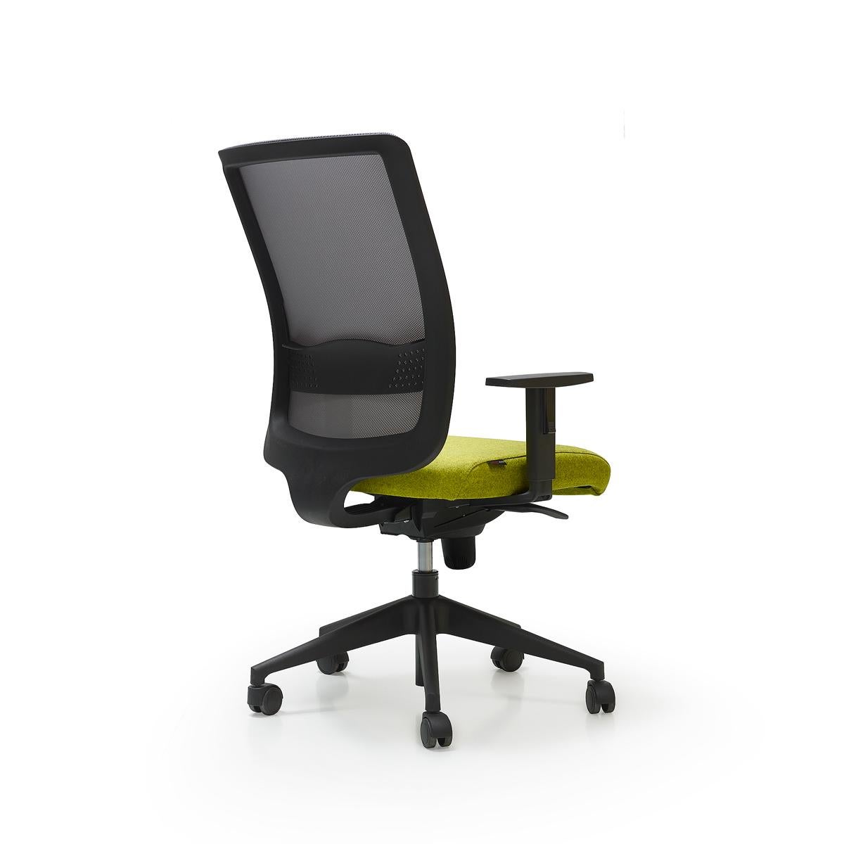 Contemporary Link High Backrest Managerial Armchair in Mesh & Upholstery by Quinti Sedute For Sale