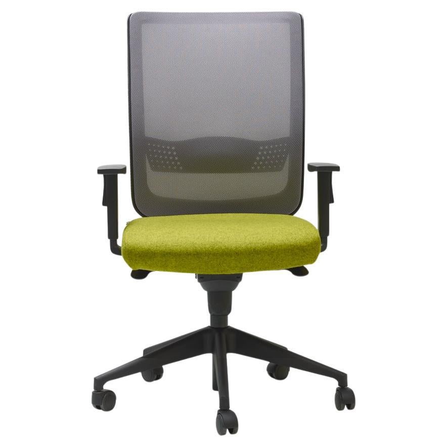 Link High Backrest Managerial Armchair in Mesh & Upholstery by Quinti Sedute