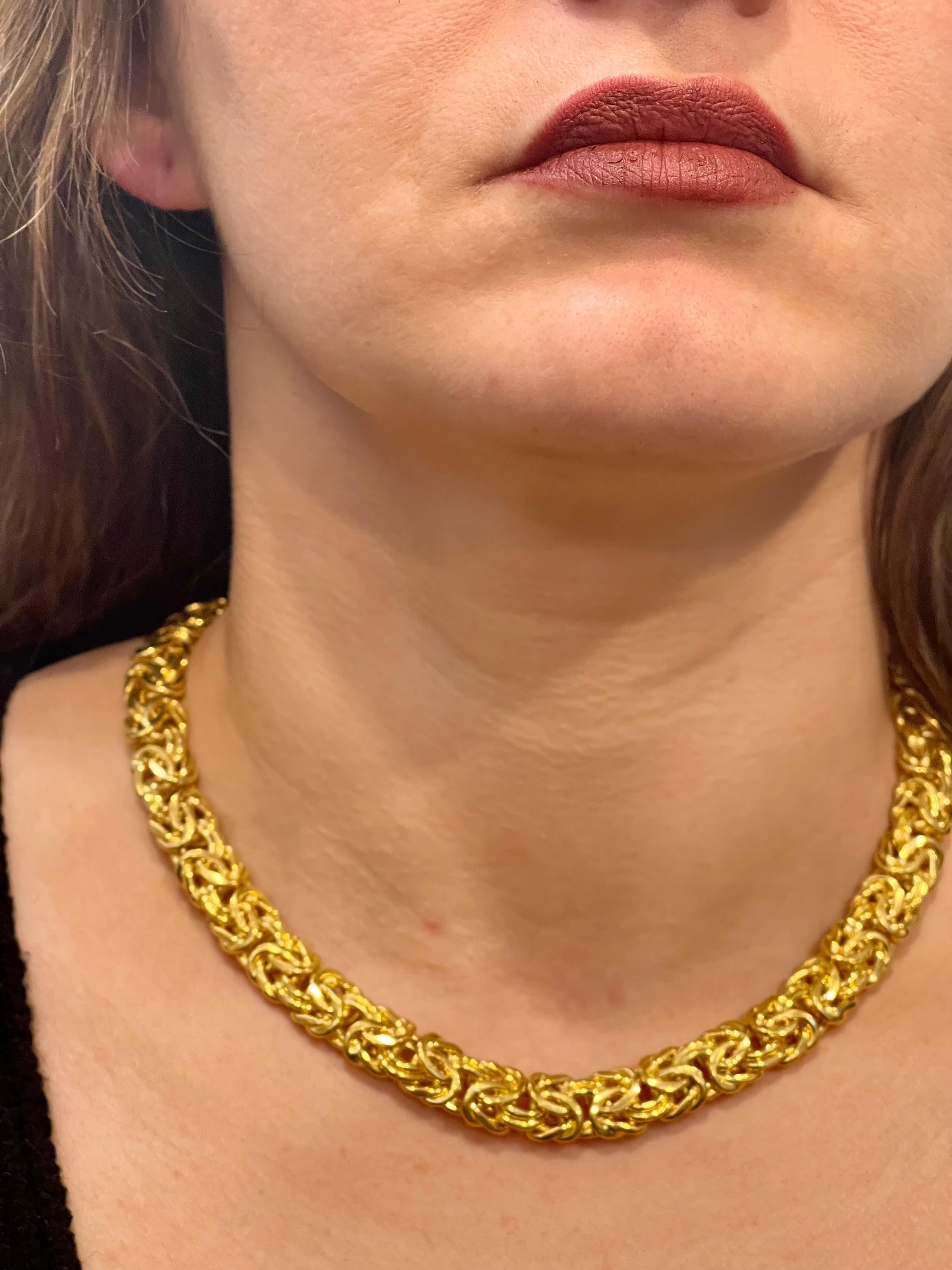 Gliederhalskette & Armband Suite aus 18 Karat Gelbgold 97 Gm Hergestellt in Italien im Angebot 12