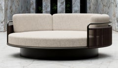 Cama de meditación para exterior Link-Terra de mimbre y aluminio recubierto de polvo, de SNOC