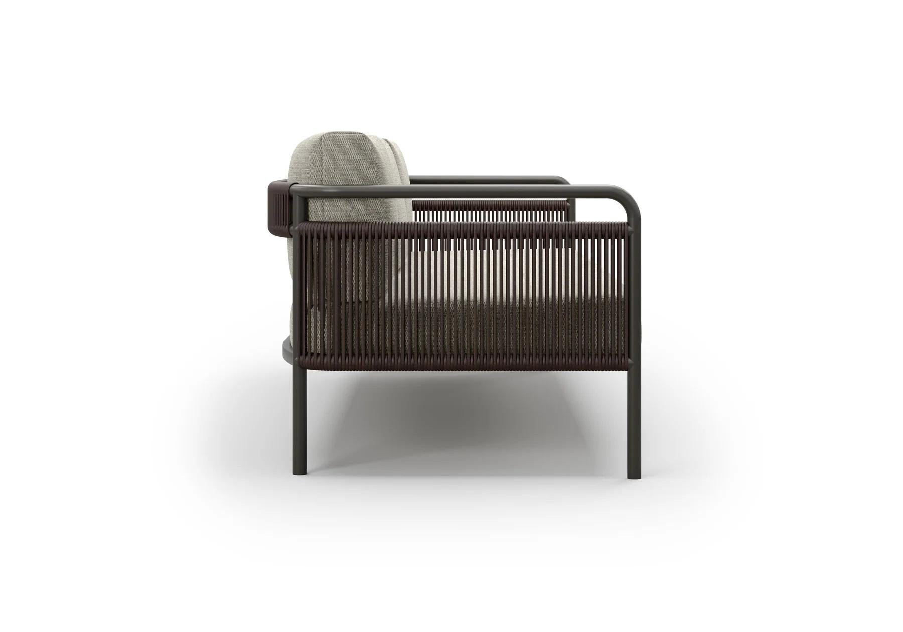 Canapé d'extérieur trois places en osier et aluminium Coates par SNOC Neuf - En vente à Geneve, CH