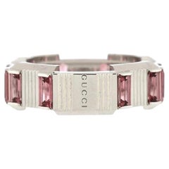 Anillo de rayas Link To Love de oro blanco de 18 quilates con rubelita