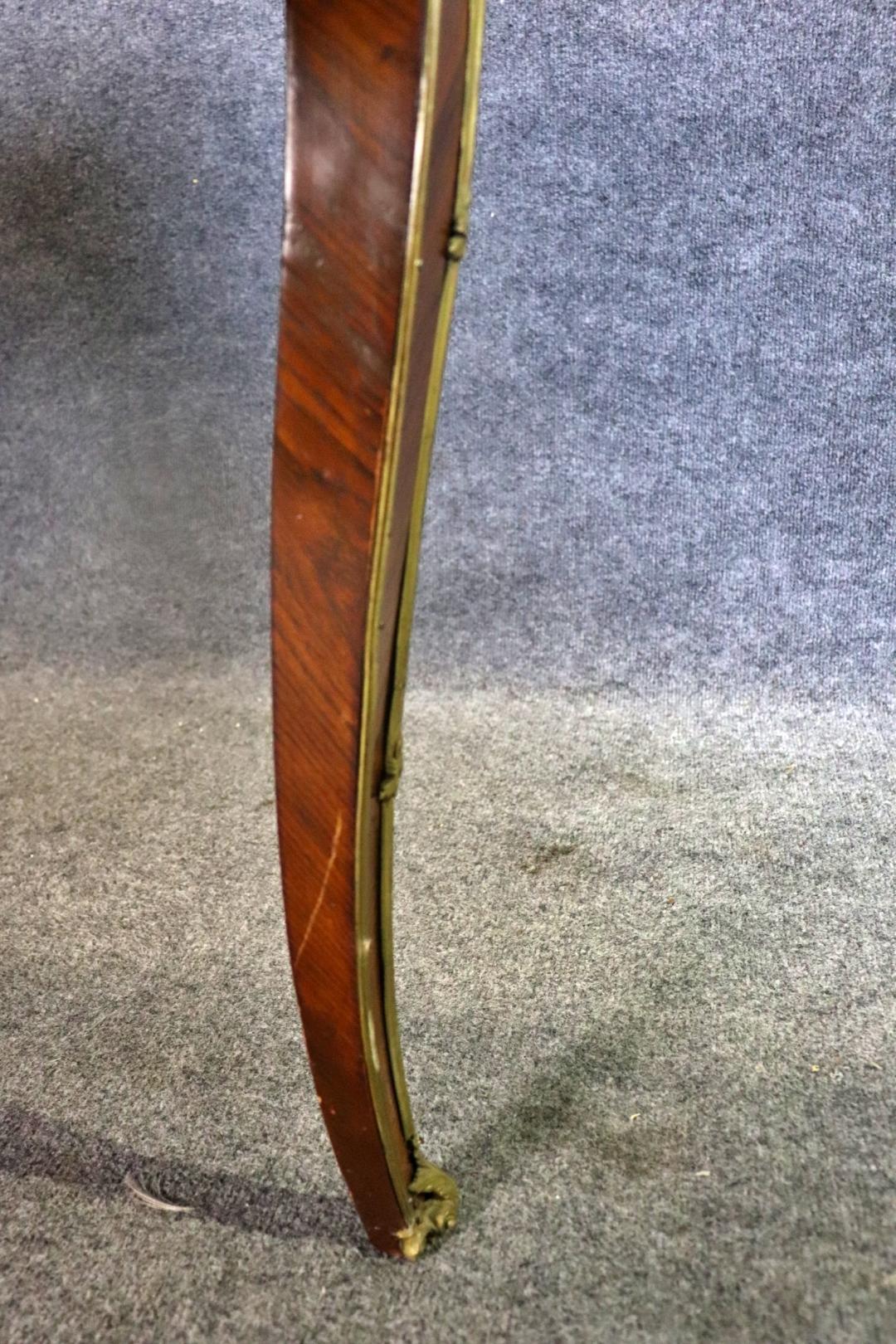 Tavolo da centro con piano in marmo montato in bronzo del XIX secolo, stile A Link in vendita 1