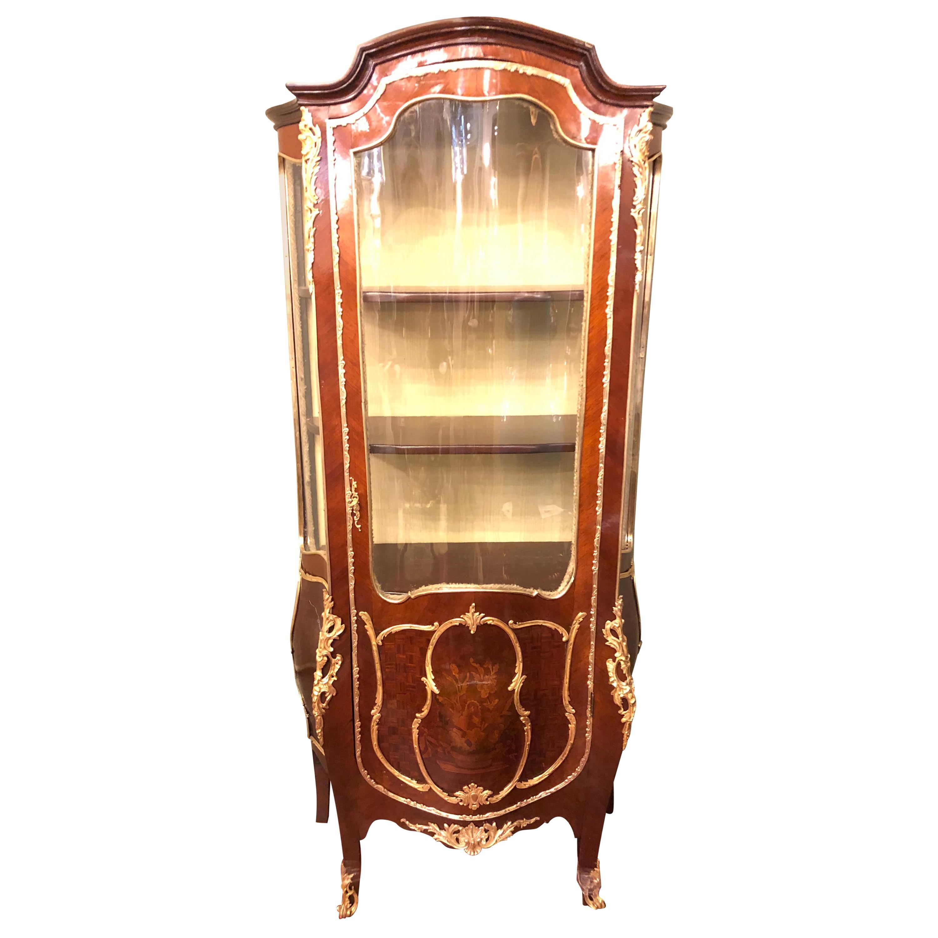 Linke Style Louis XV Curio / Vitrine Cabinet 19th-20th Century, Bombe Inlaid For Sale