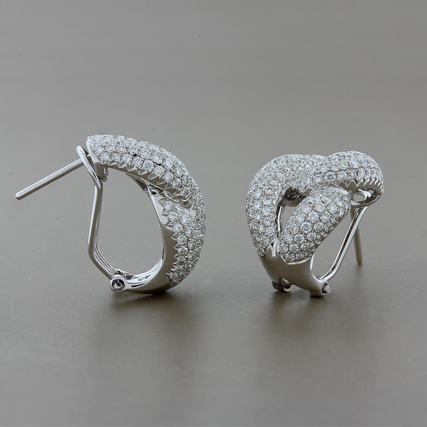 Round Cut Linked Diamond Gold Earrings