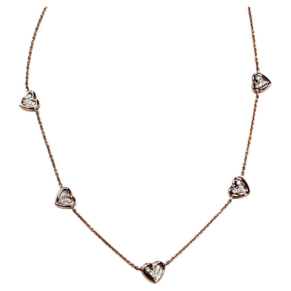 Links of London Collier à station en or rose 14k et diamants en forme de cœur en vente