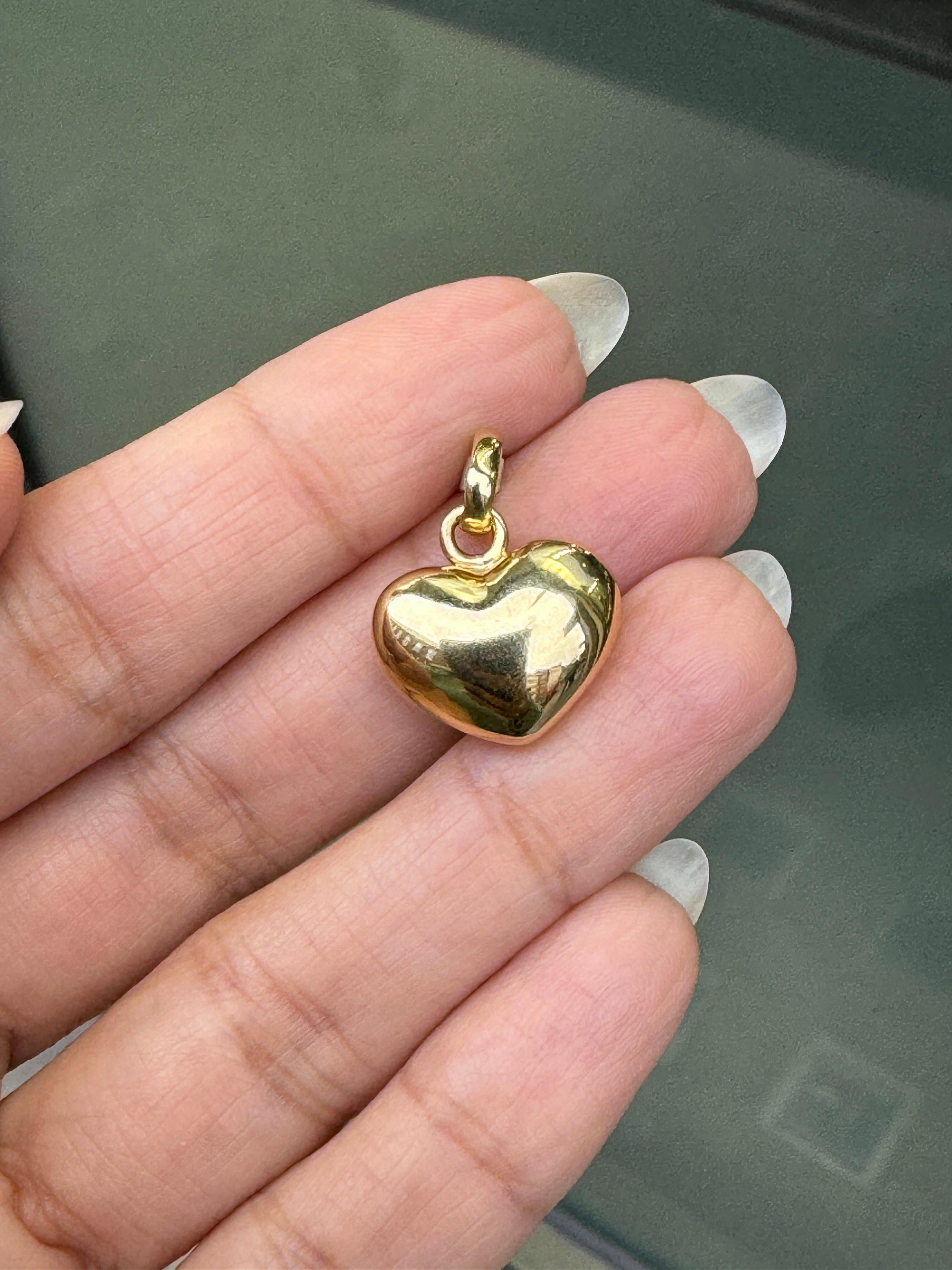 Links of London 18 Carat Yellow Gold Puffed Heart Charm Pendant For Sale 1