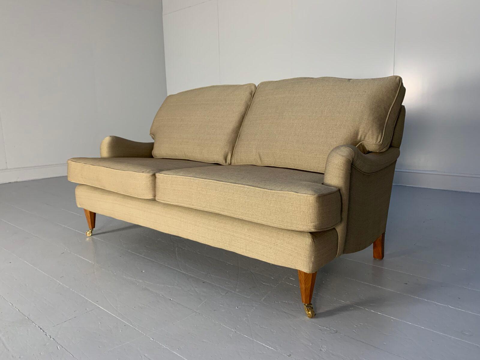 Linley 2.5-Seat Howard-Design Sofa - In Woven Gold Fabric For Sale 2