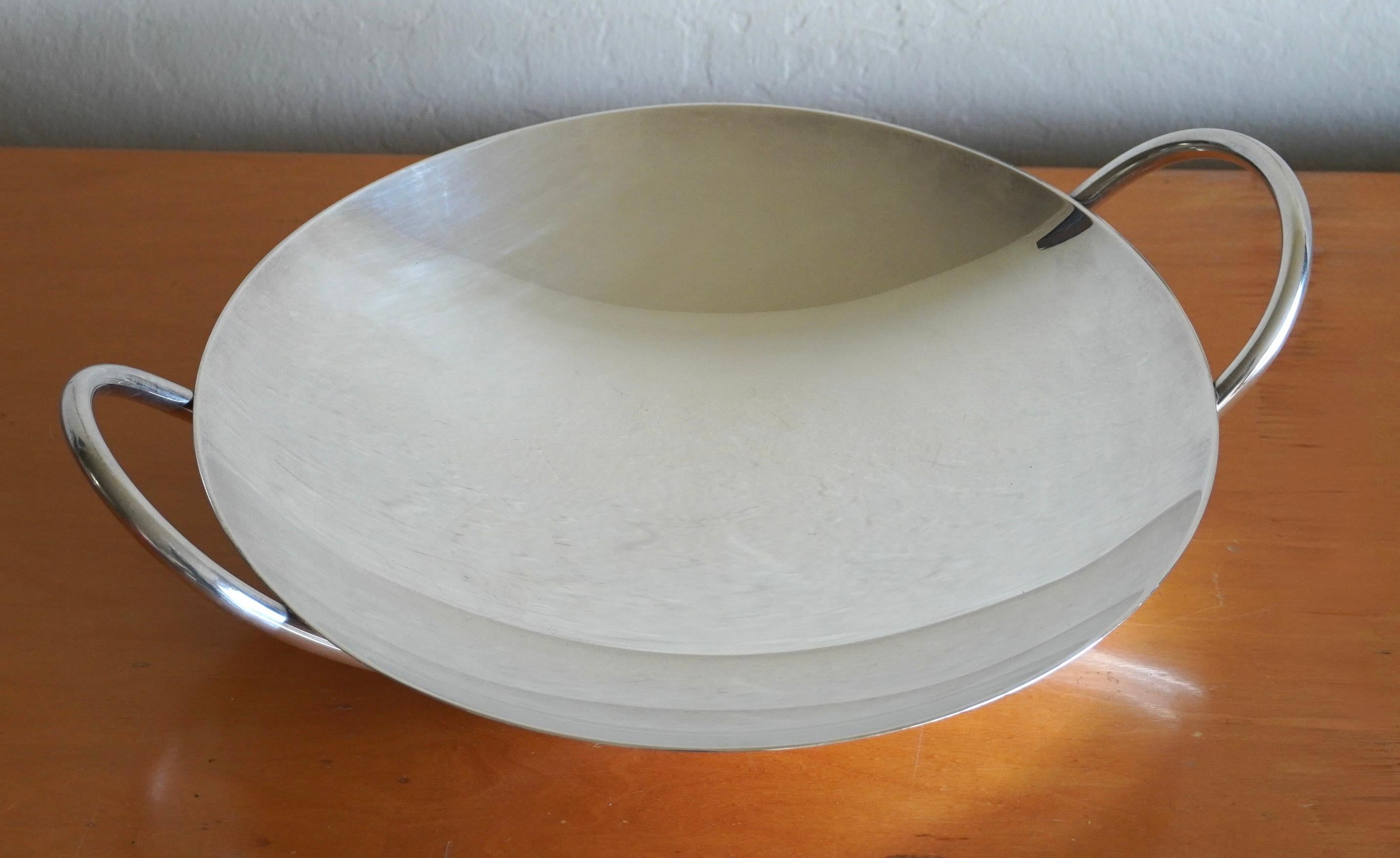 Italian Lino Sabattini (1926-2016) Modernist Silverplate Fruit Bowl For Sale