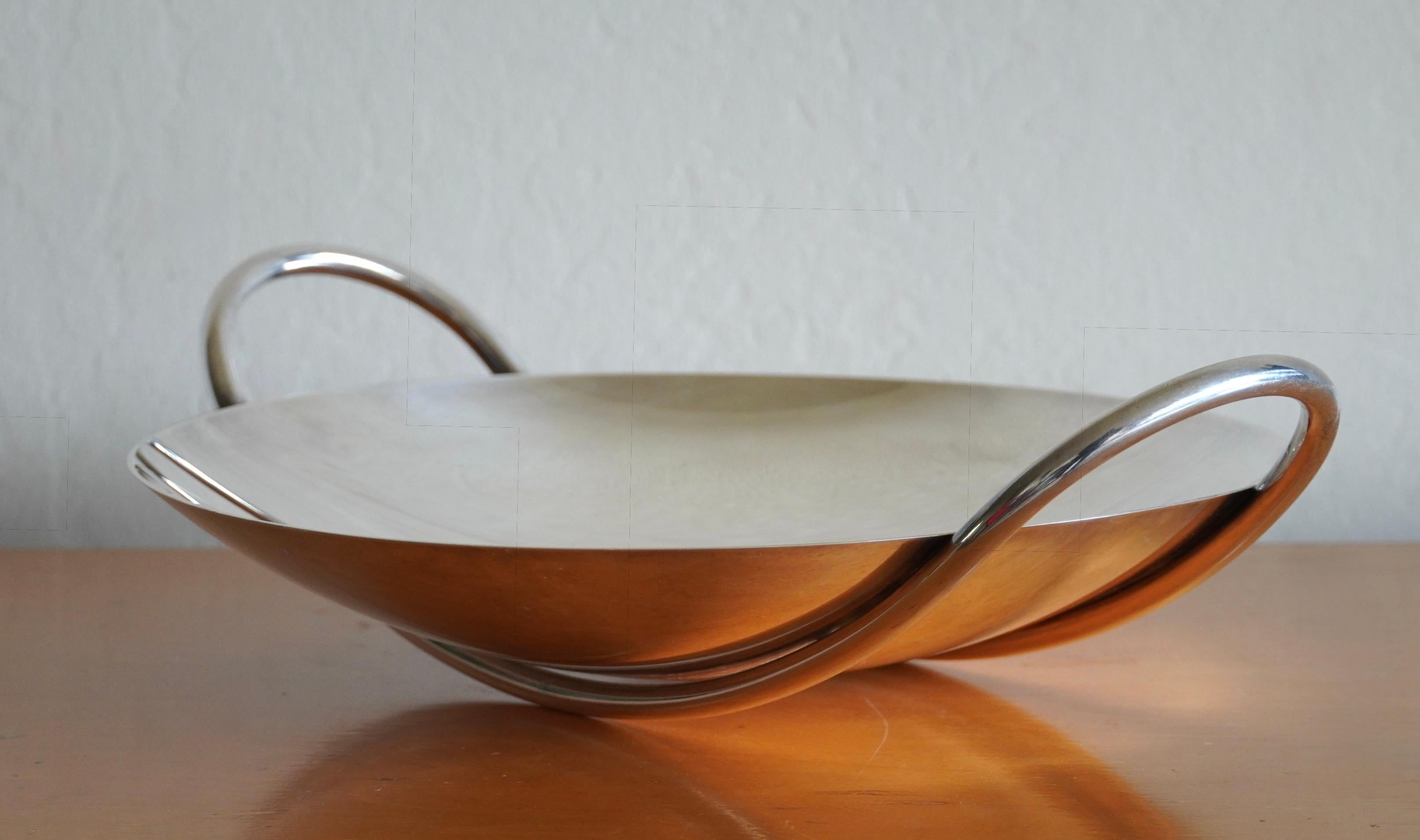 Mid-20th Century Lino Sabattini (1926-2016) Modernist Silverplate Fruit Bowl For Sale