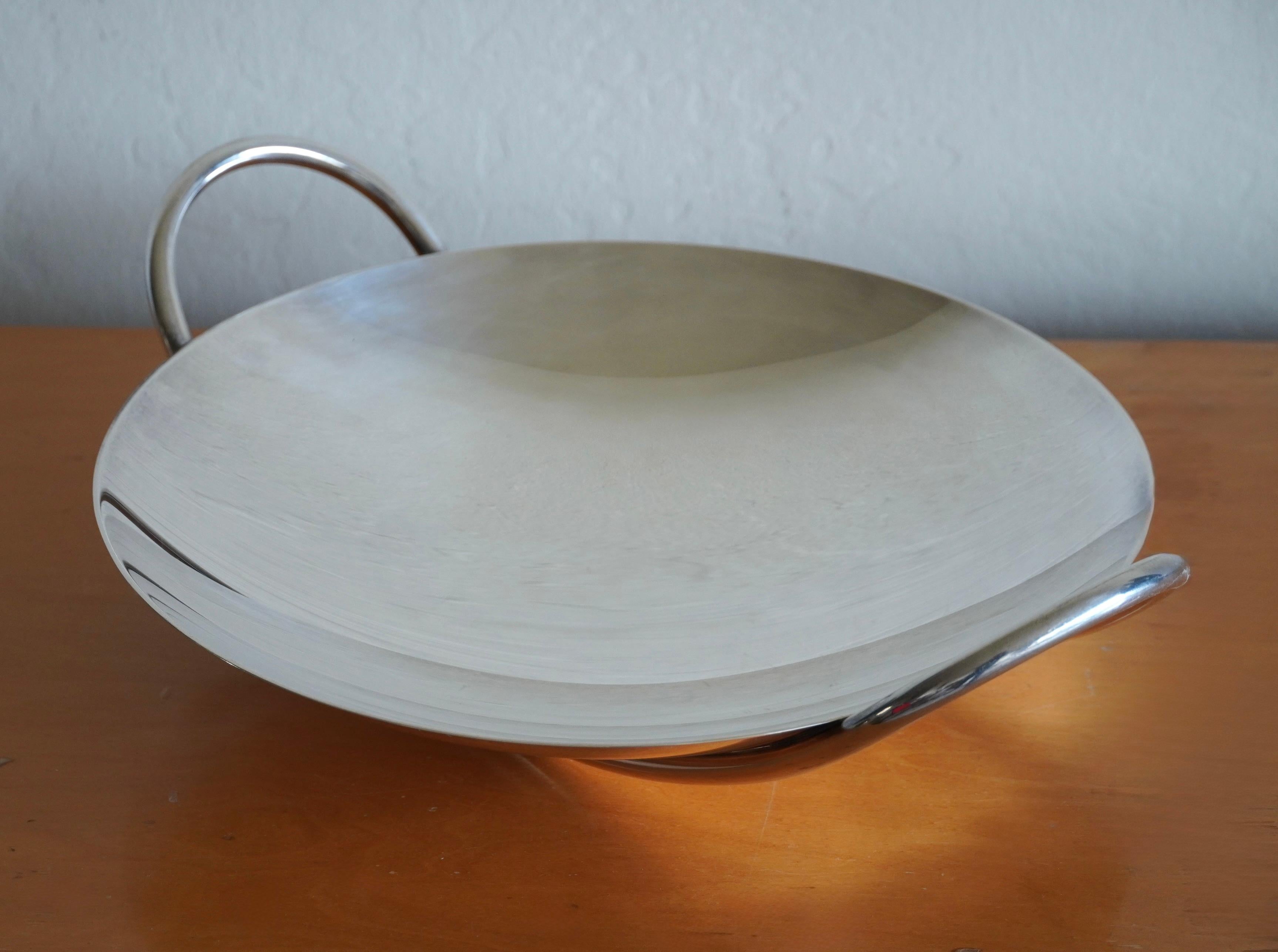 Silver Plate Lino Sabattini (1926-2016) Modernist Silverplate Fruit Bowl For Sale