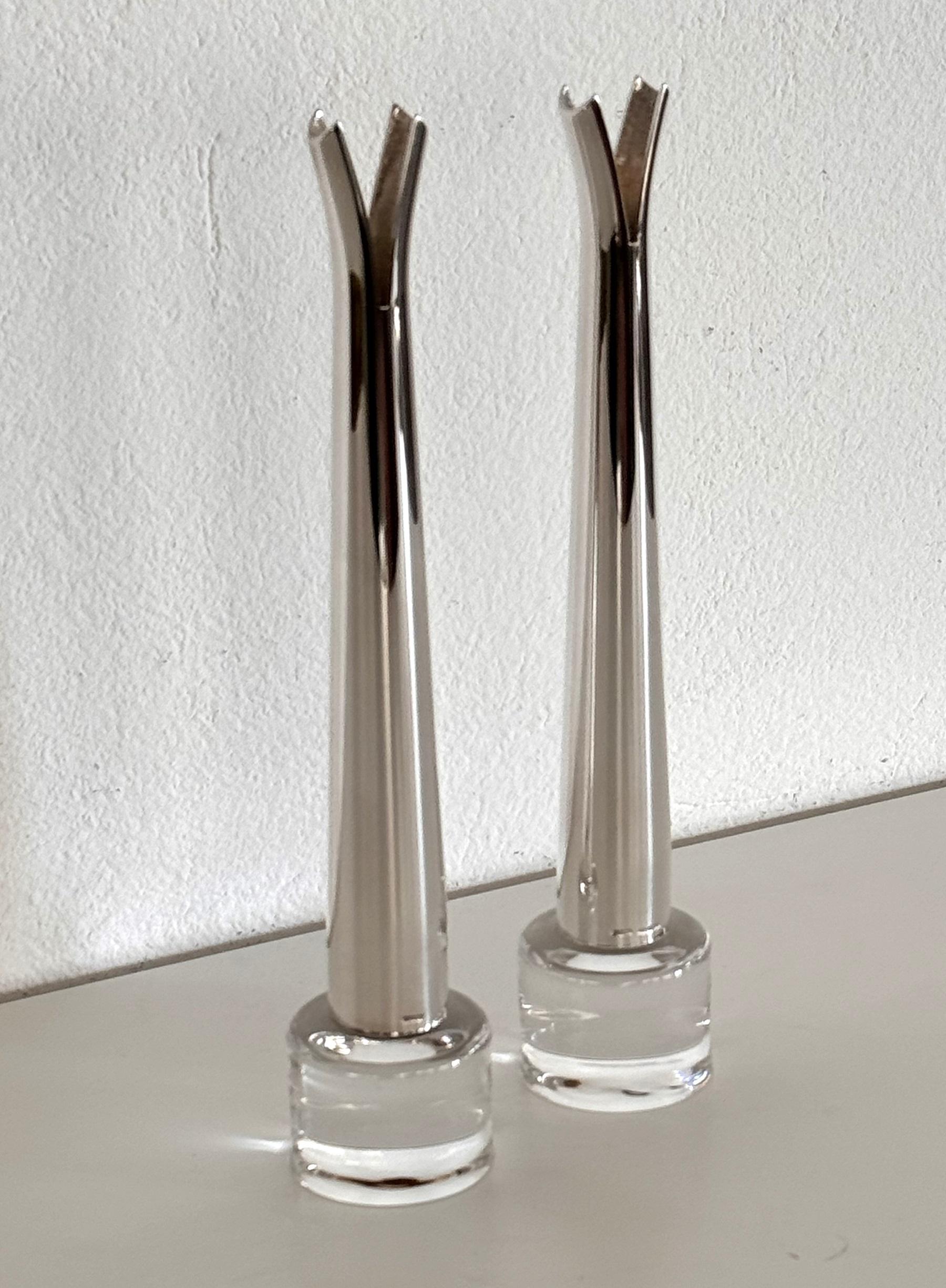 Mid-Century moderno Vasi Solifleur in vetro e placcati in argento di Lino Sabattini, set di due esemplari in vendita