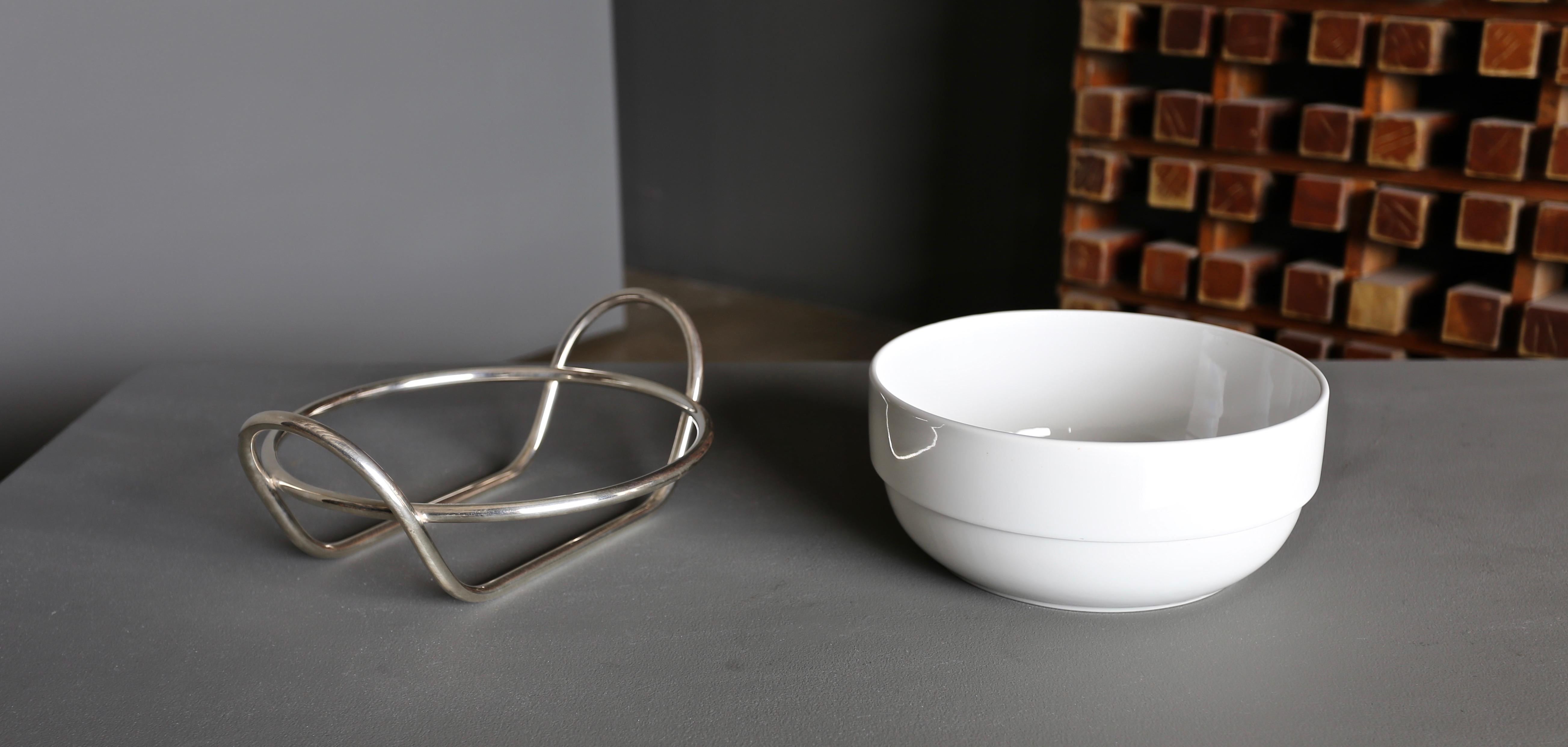 Italian Lino Sabattini Serving Bowl & Tongs, circa 1970