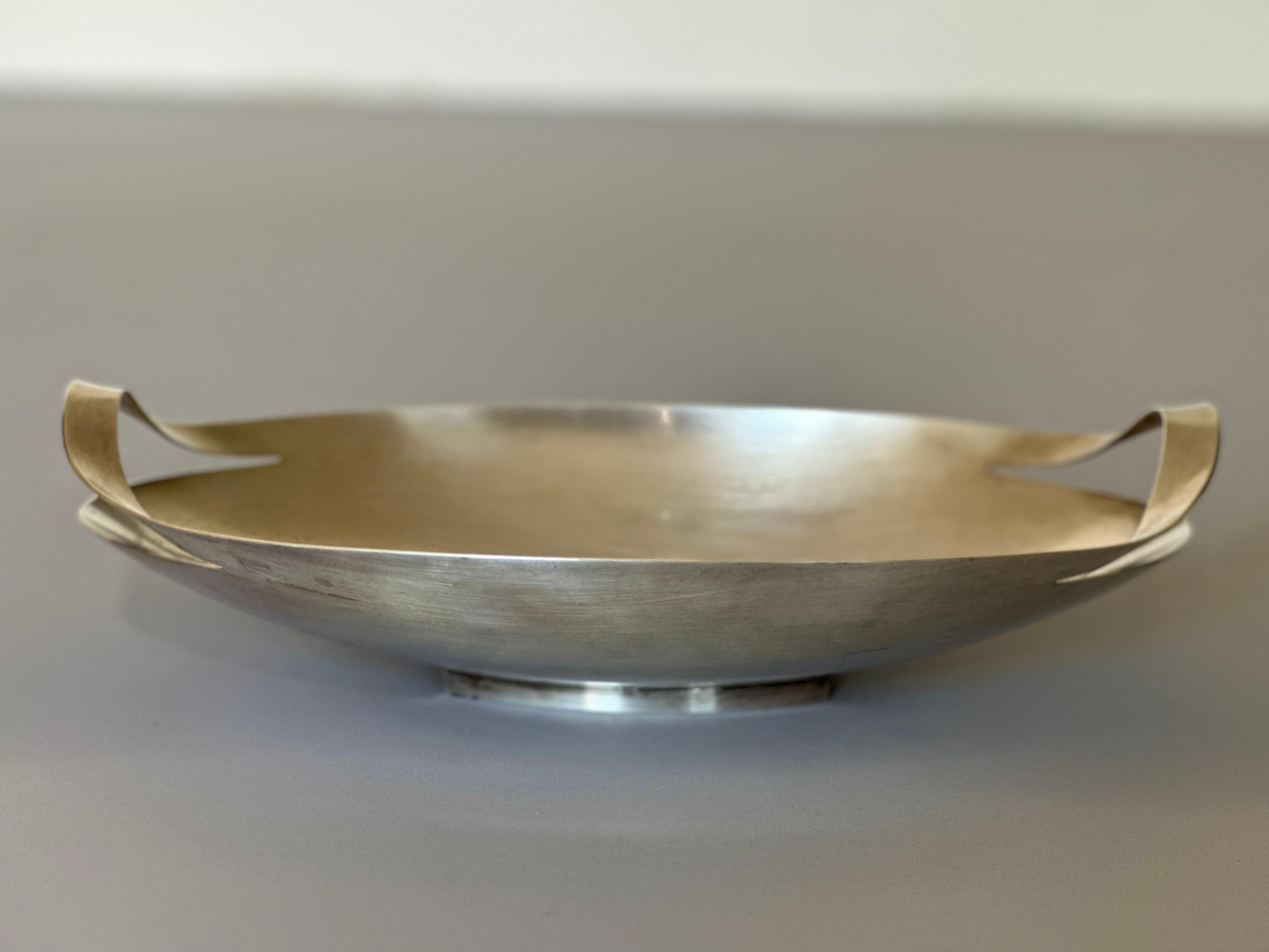 Post-Modern Lino Sabattini Silverplated Bowls 1996 For Sale