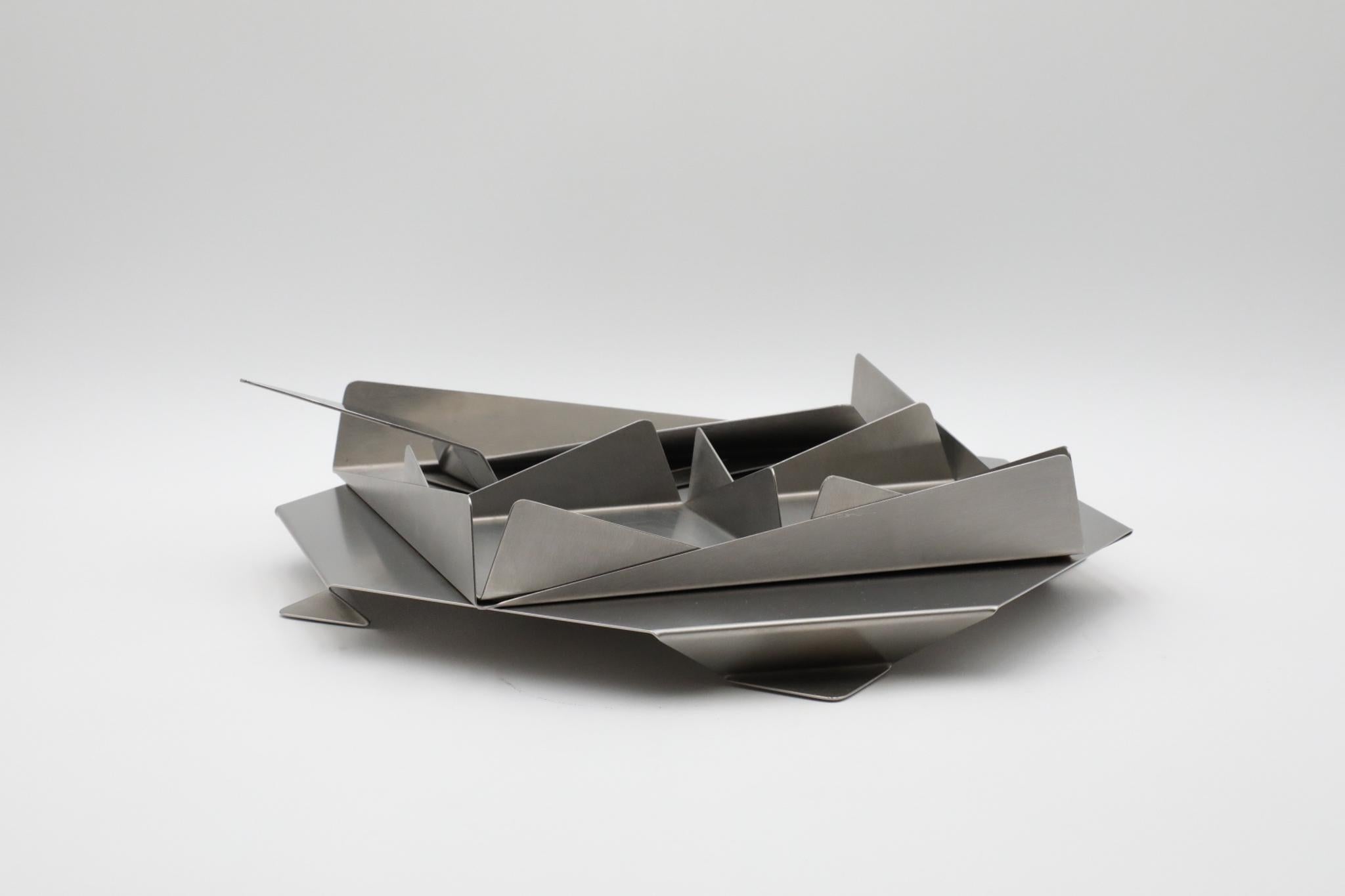Lino Sabattini Style Folded Brushed Steel Modernist Serving Set, 1970s For Sale 4
