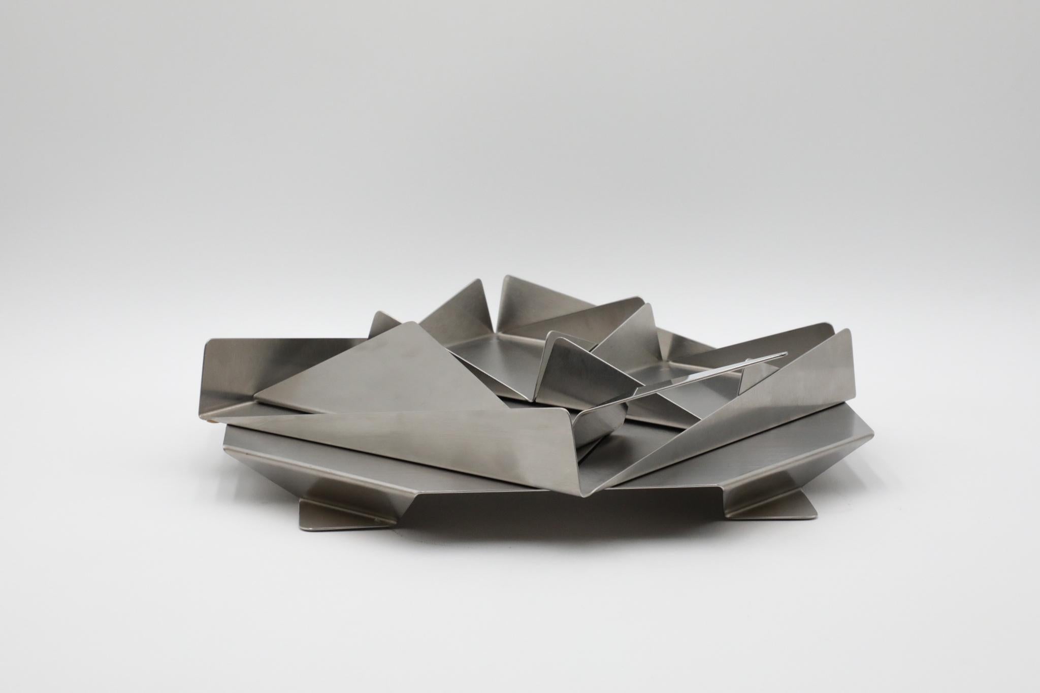 Lino Sabattini Style Folded Brushed Steel Modernist Serving Set, 1970s For Sale 2
