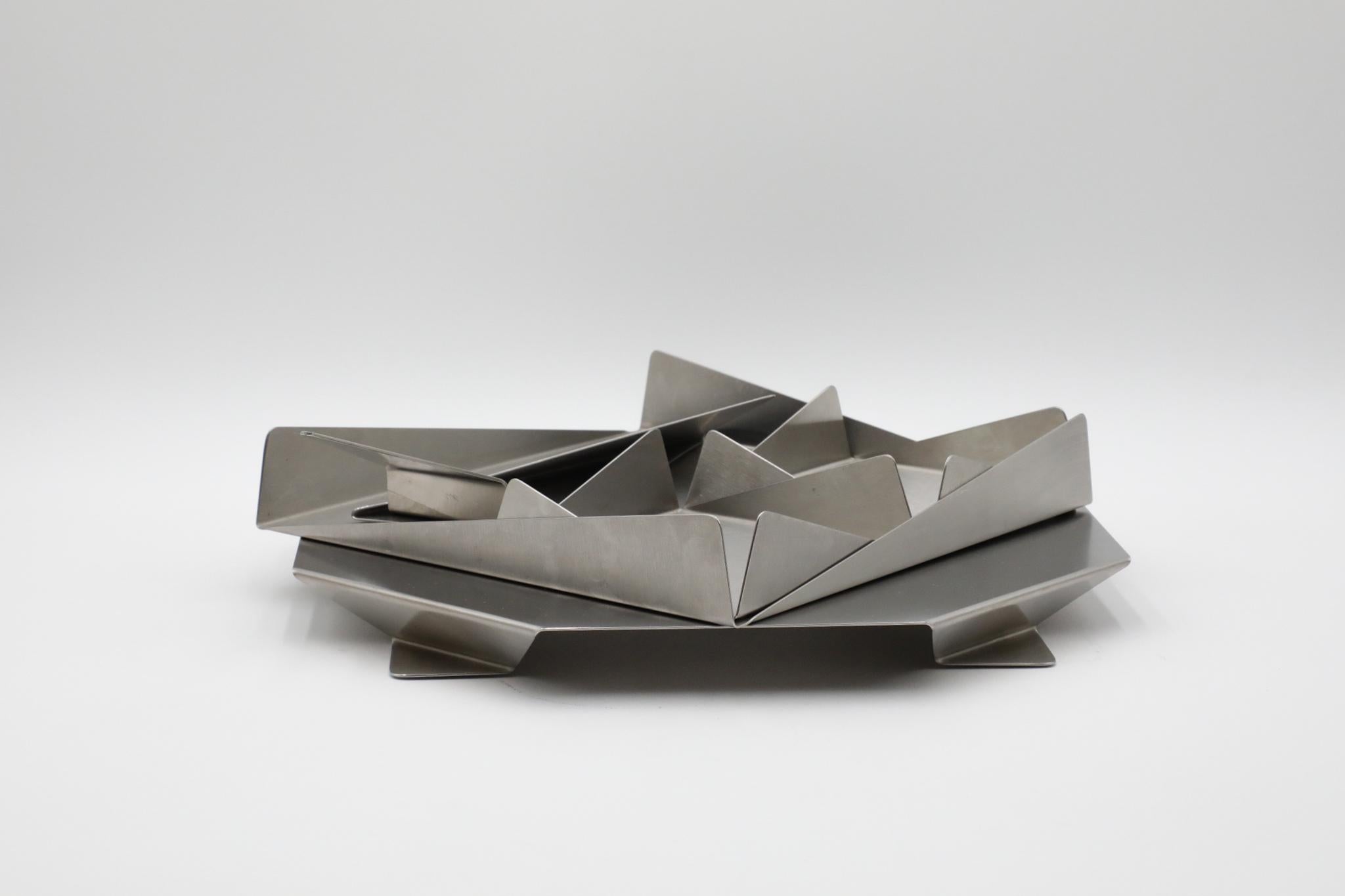Lino Sabattini Style Folded Brushed Steel Modernist Serving Set, 1970s For Sale 3