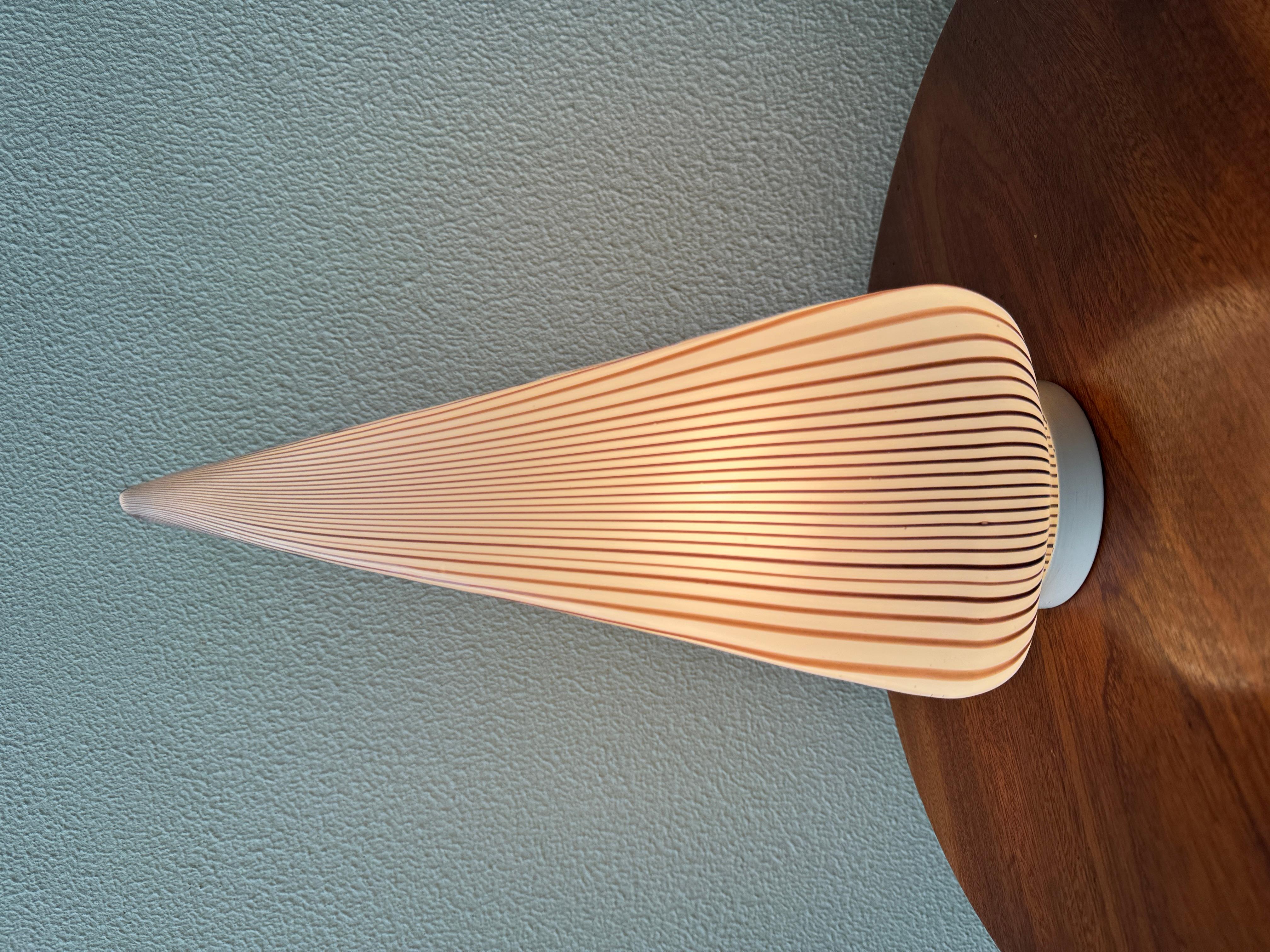 Lino Taglapietra Pyramide Tischlampe von Effetre 1980er Jahre Italien (Ende des 20. Jahrhunderts) im Angebot