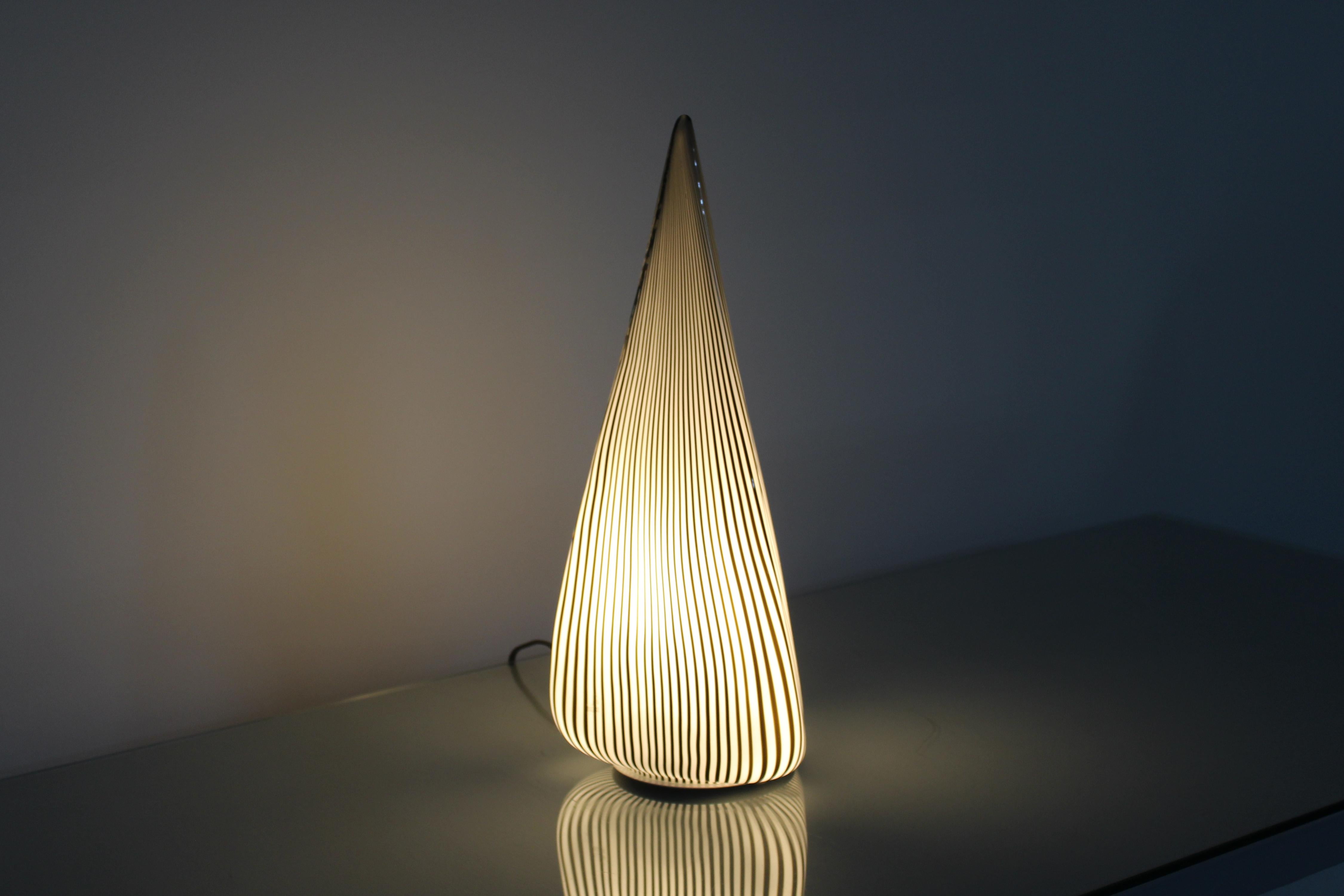 Lino Tagliapietra for Effetre (attr) B.&W. Murano Glass Table Lamp 80s Italy 9