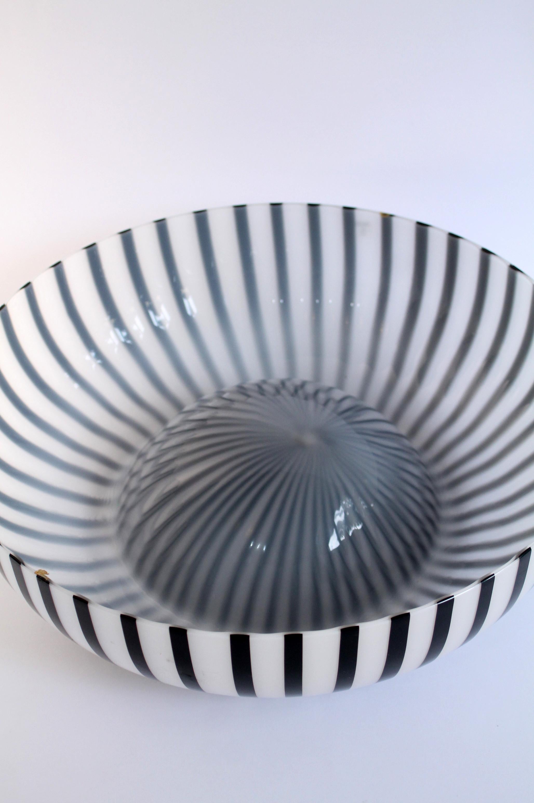 Lino Tagliapietra for Effetre Murano Glass, Mid-Century Modern Centerpiece. NOS! For Sale 5