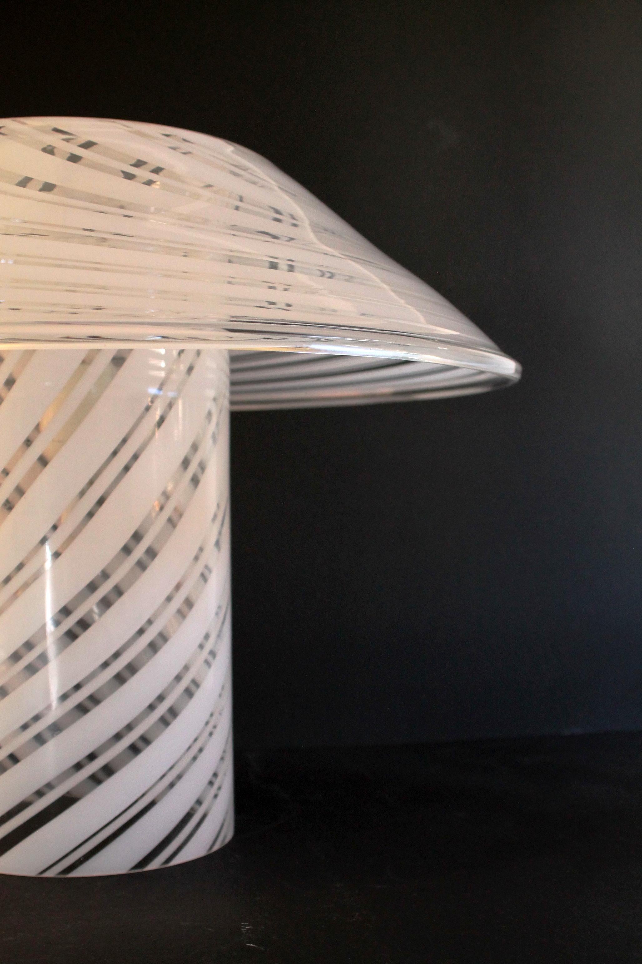 Lino Tagliapietra for Effetre Murano Glass. Table/Desk Lamp (36hx43x16cm) Mint!! 4