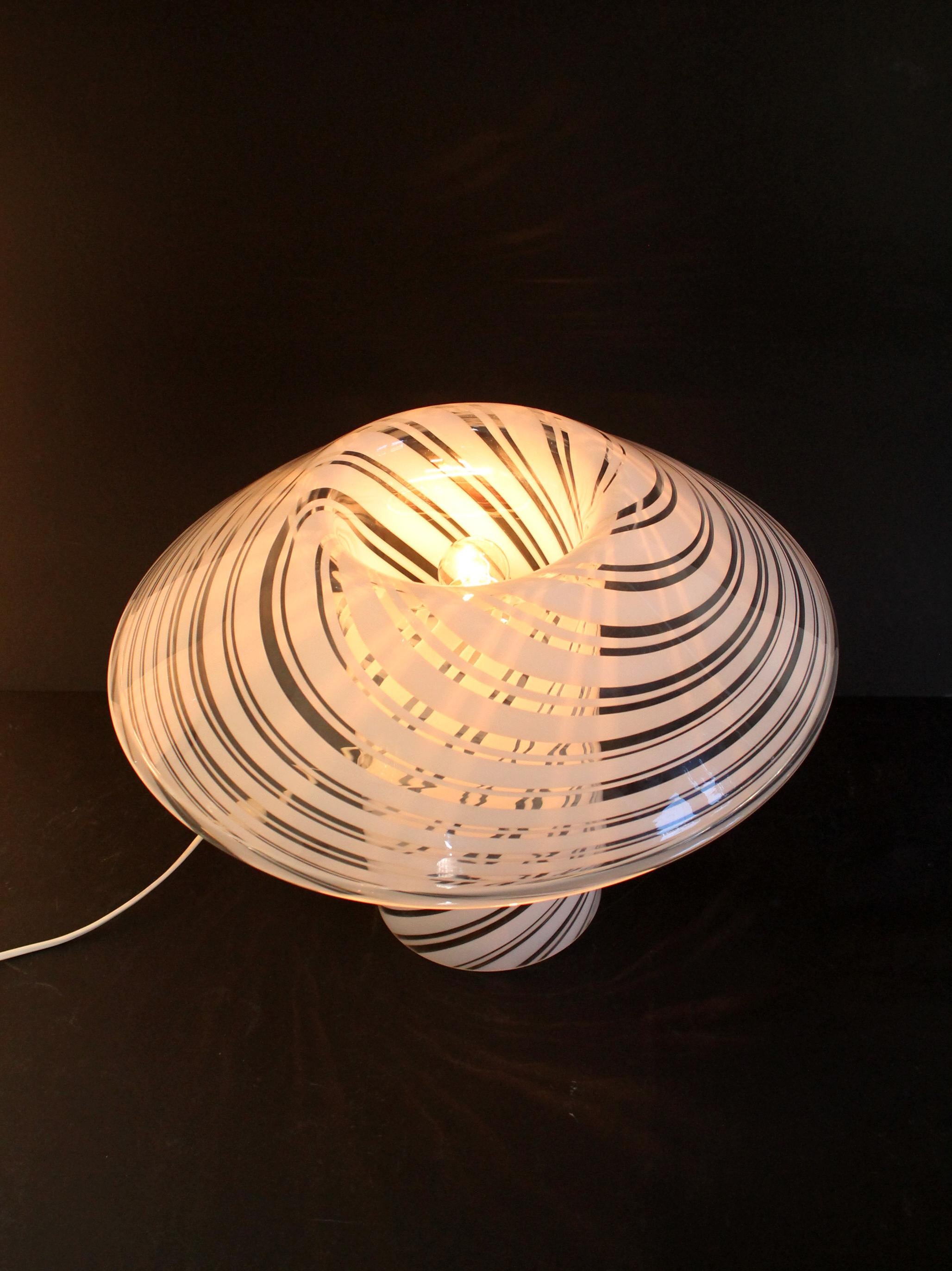 Lino Tagliapietra for Effetre Murano Glass. Table/Desk Lamp (36hx43x16cm) Mint!! 6