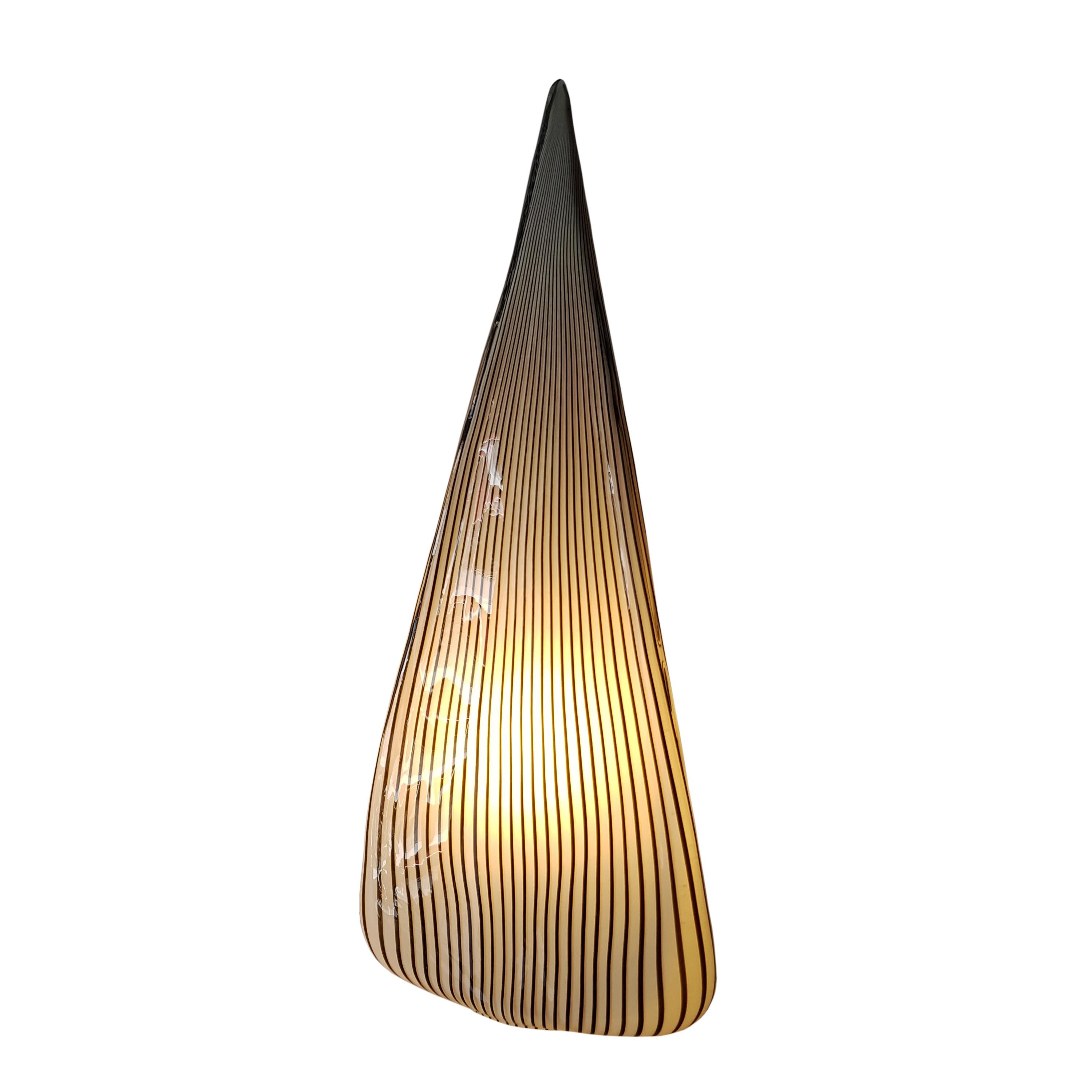 Italian Mid-Century Modern, 1980s, L. Tagliapietra Pyramid Murano Table Lamp for Effetre