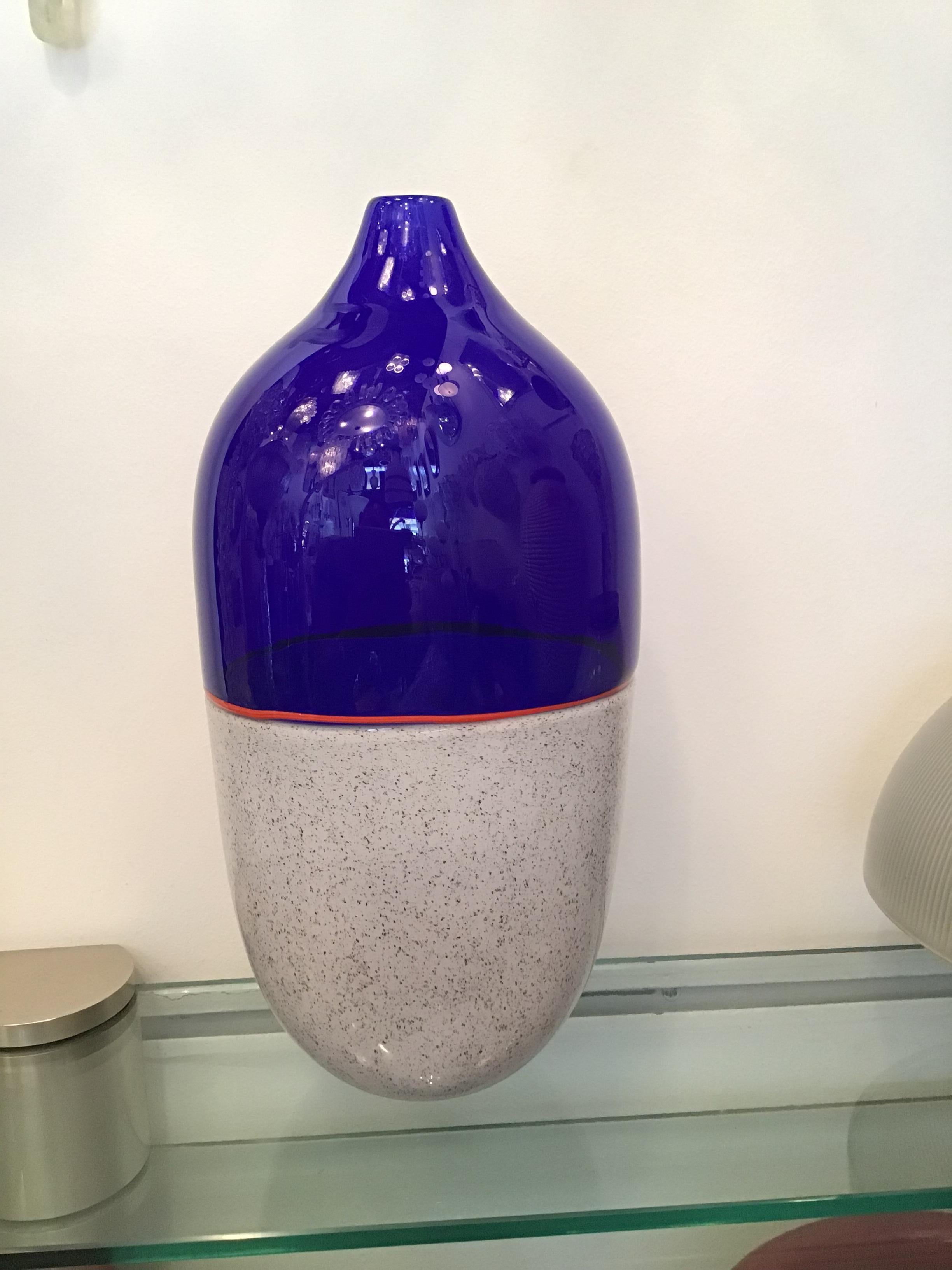 Lino Tagliapietra Vase Murano Glass, 1982, Italy In Excellent Condition For Sale In Milano, IT