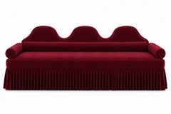 L'Intemporelle Sofa by Alexandre Ligios, en bordeaux