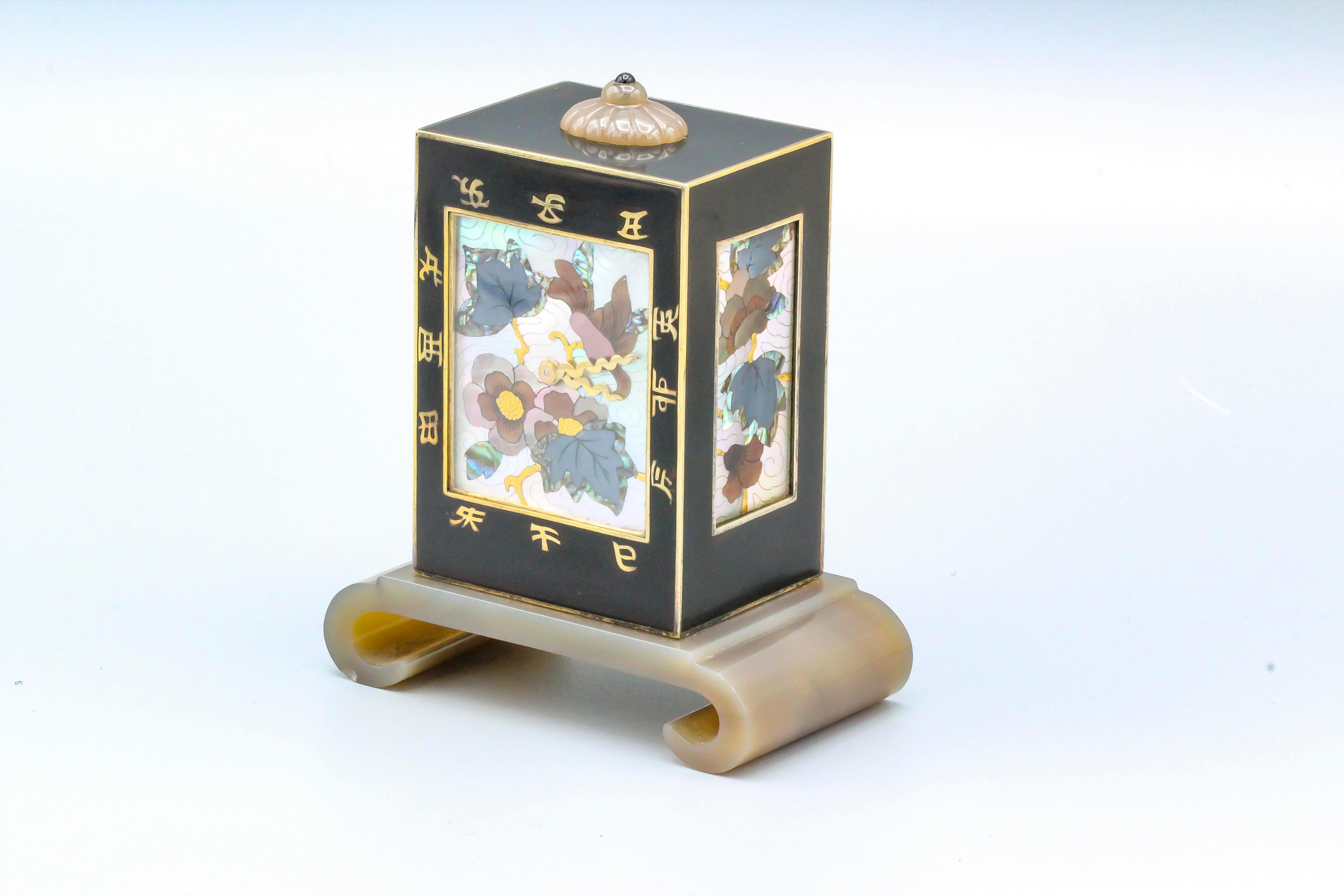 Linzeler Marchak Art Deco Inlaid Gold and Agate Clock 8