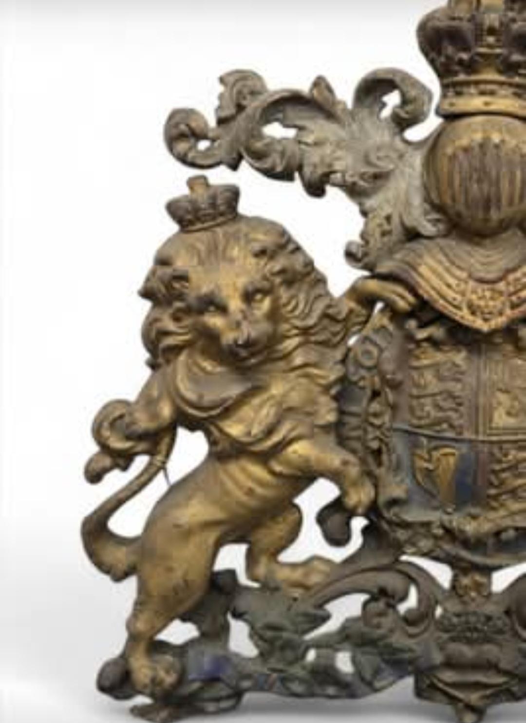 Georgian Lion and Unicorn coat of arms armorial in iron For Sale