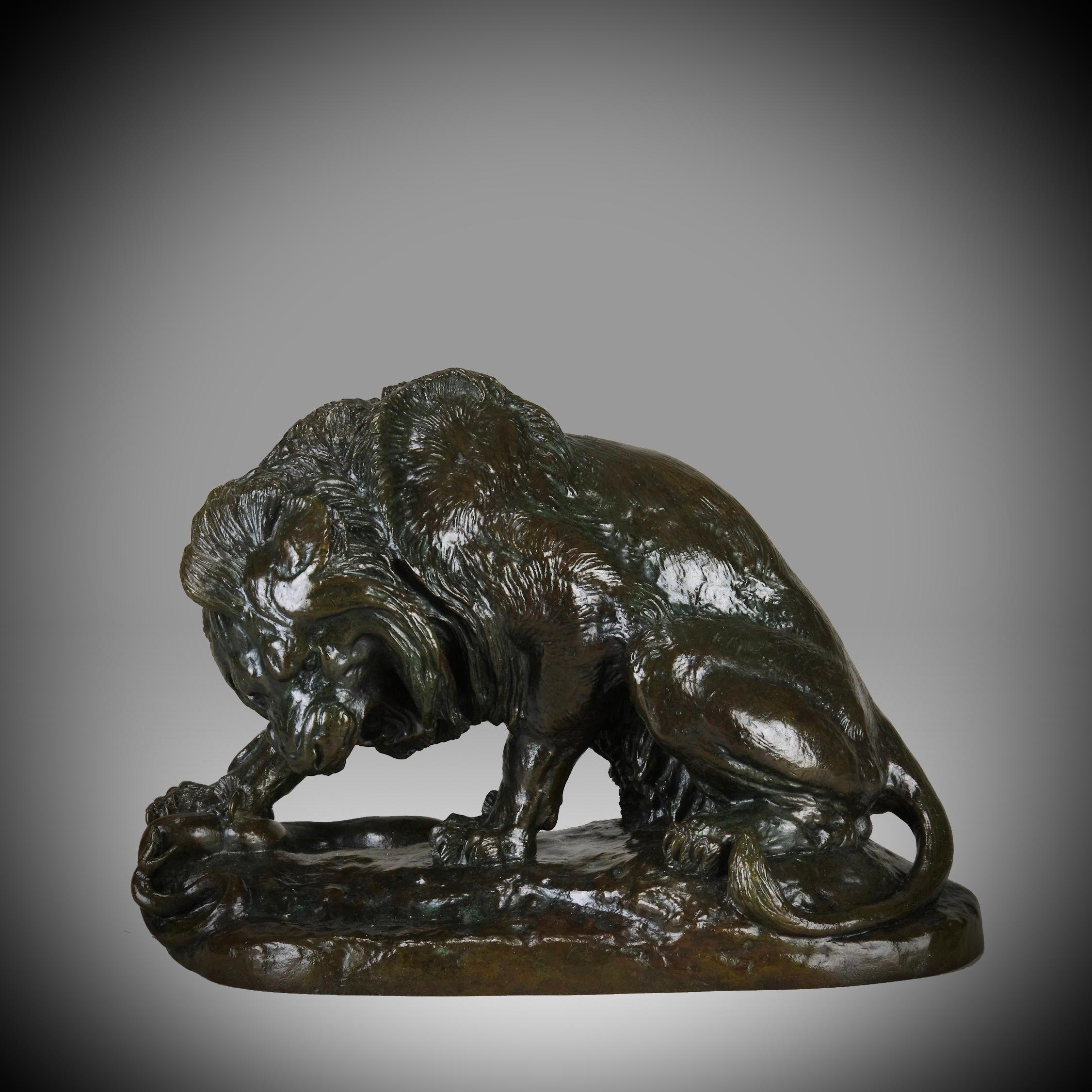 Important bronze animalier lion au serpent d'Antoine L Barye, vers 1860 Excellent état à London, GB