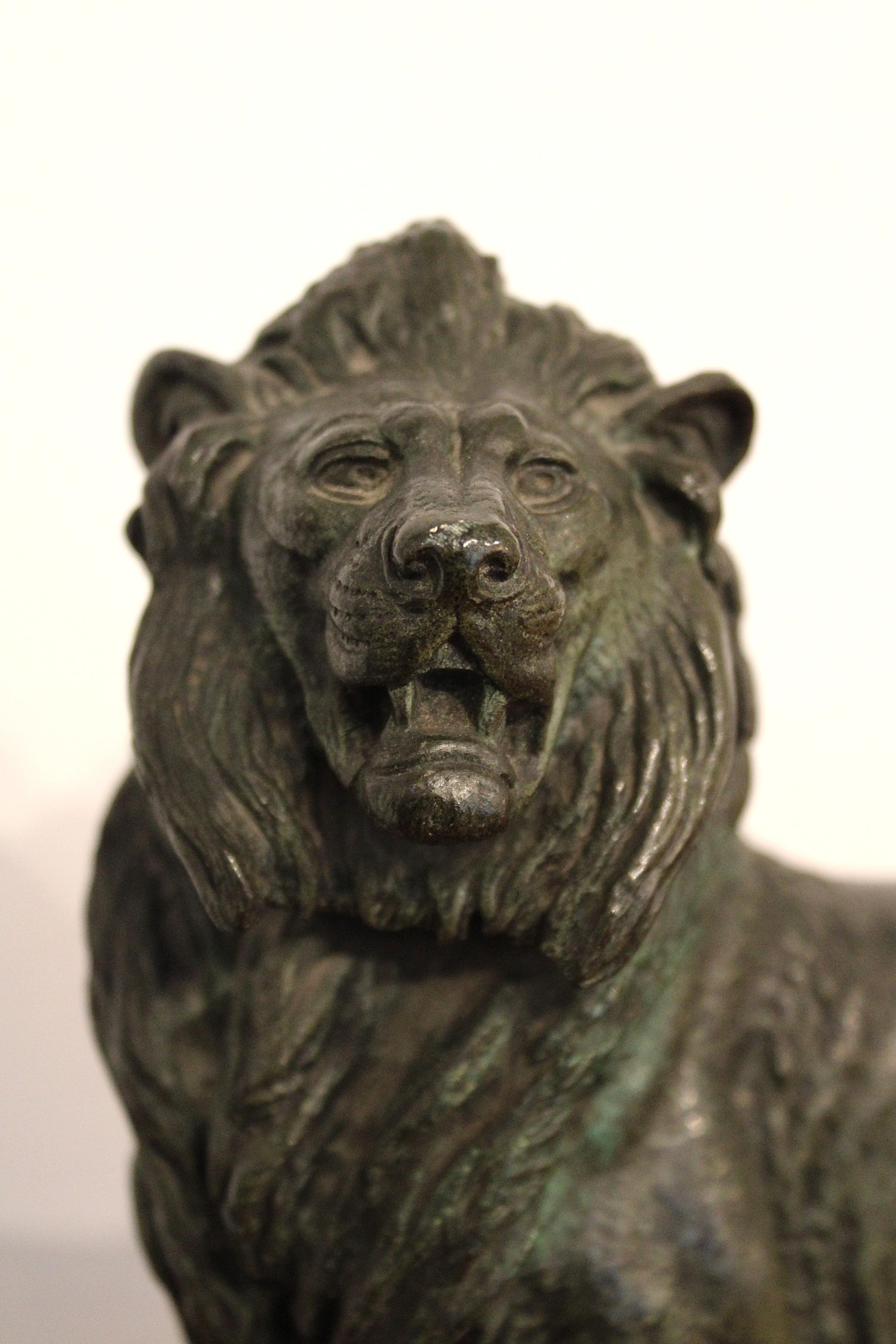 Calco Lion bronze sculpture by Edouard Delabrièrre, France, 19th Century in vendita