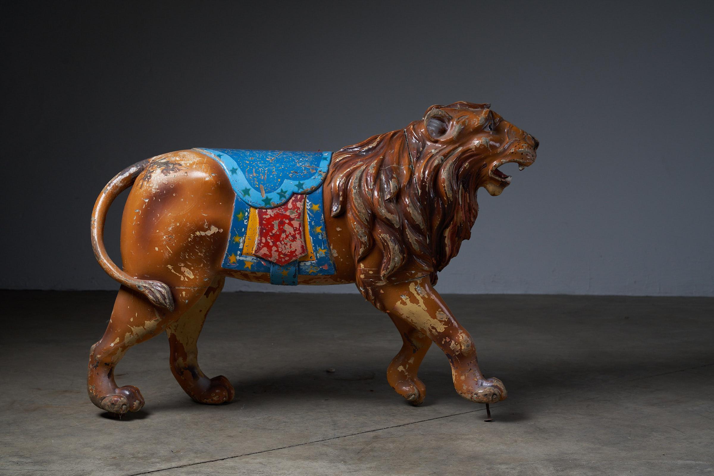 Inconnu Figurine de carrousel en bois sculptée d'un lion : Antiquities en vente