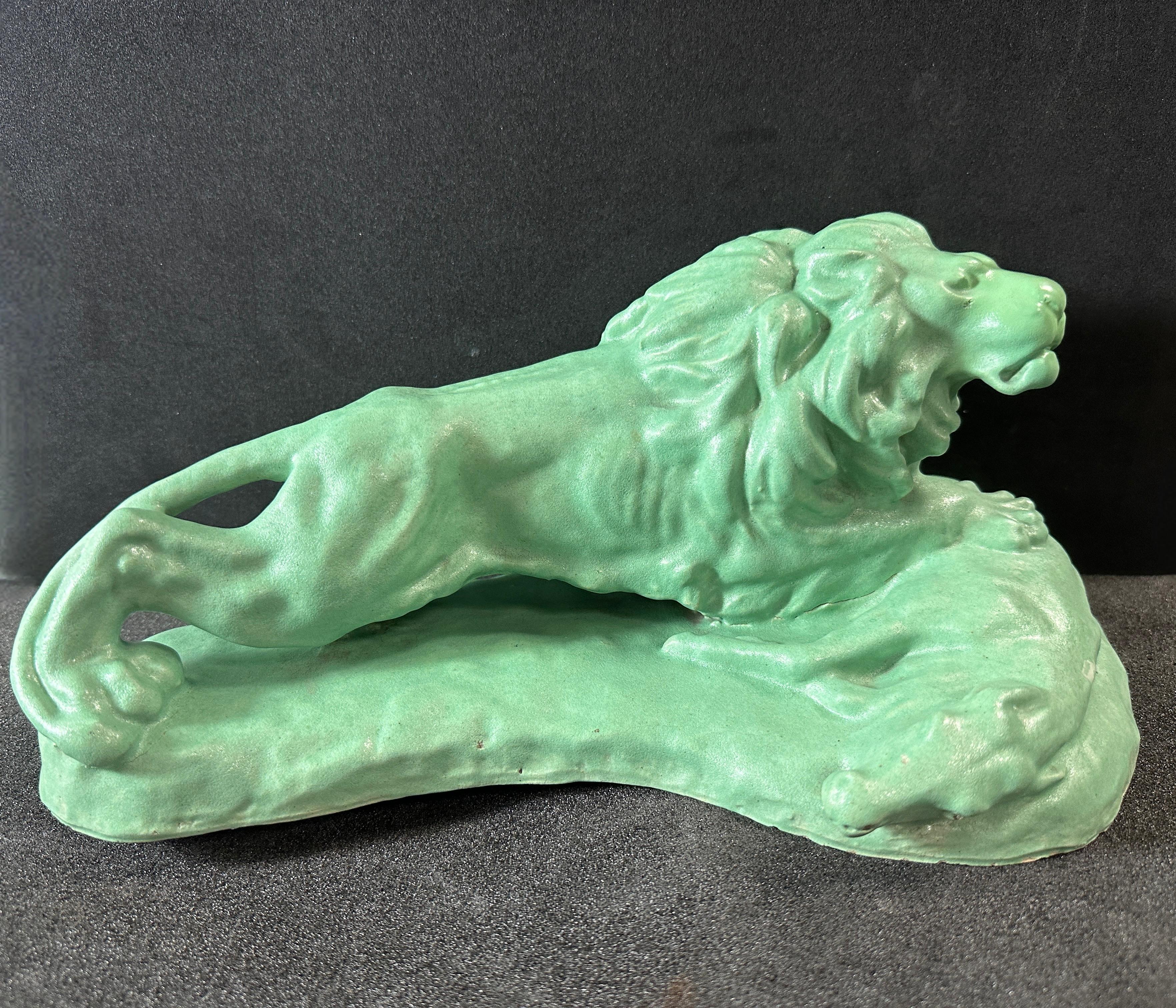 Sculpture de lion en céramique terre cuite Jul. Singer, 1937, Vienne, Autriche en vente 1
