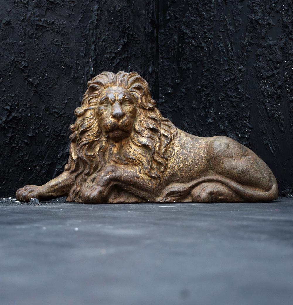 cast iron lion door stop