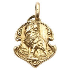 Antique Lion Gustave Soury Art Nouveau medal solid 18k gold, signed Gustave Soury
