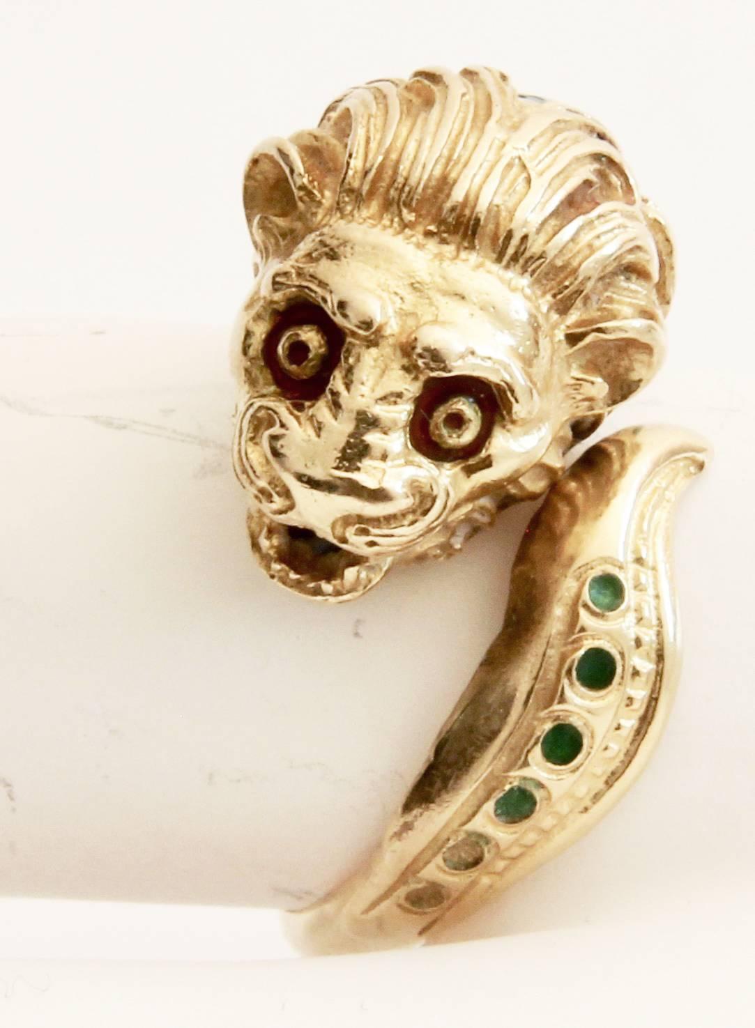 Women's Lion Head Ring 18K Gold with Enamel Art Deco Figural Sz 6.5 1960s Rare For Sale