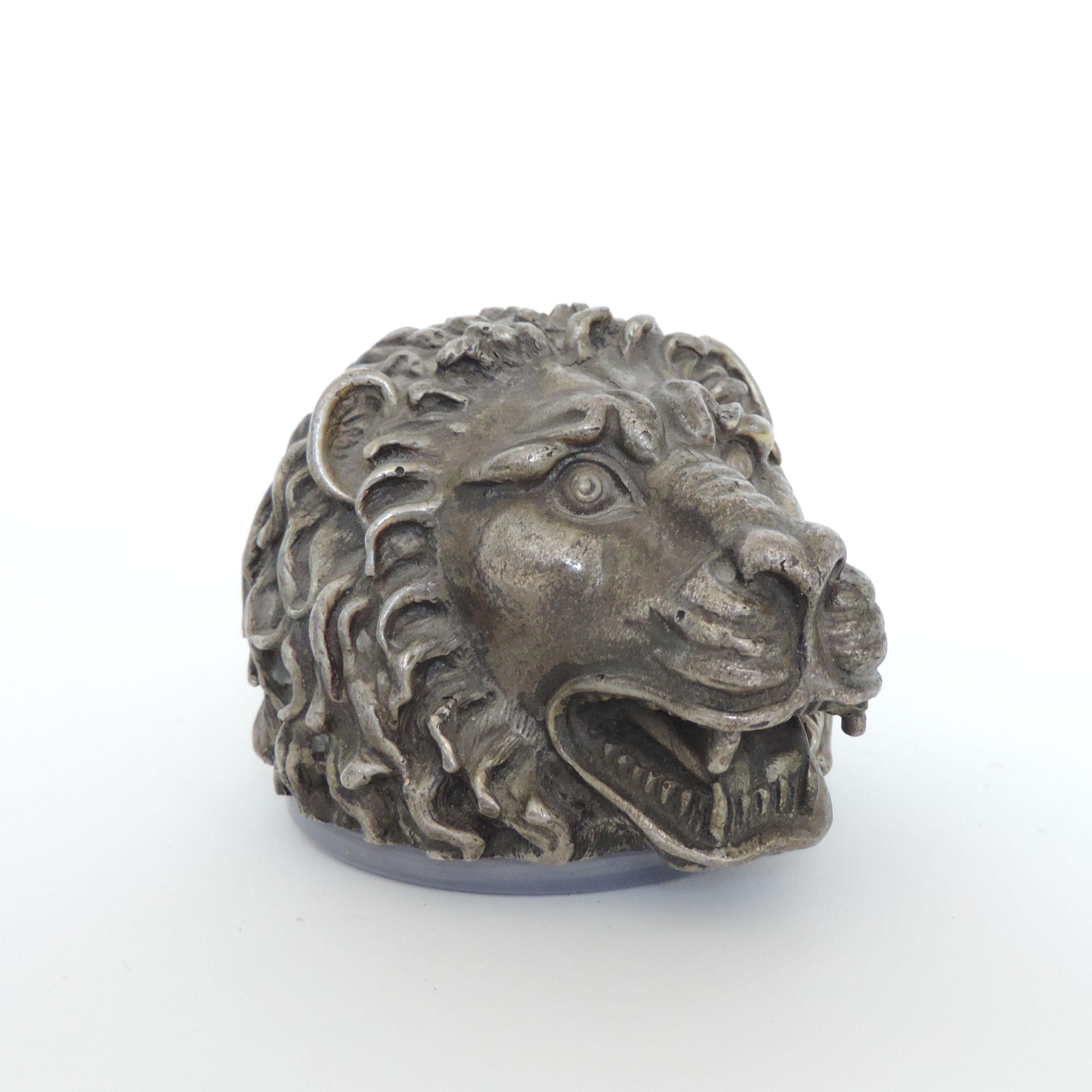 Italian Lion Head Table Lighter in Silvered Metal, Italy, 1960s For Sale