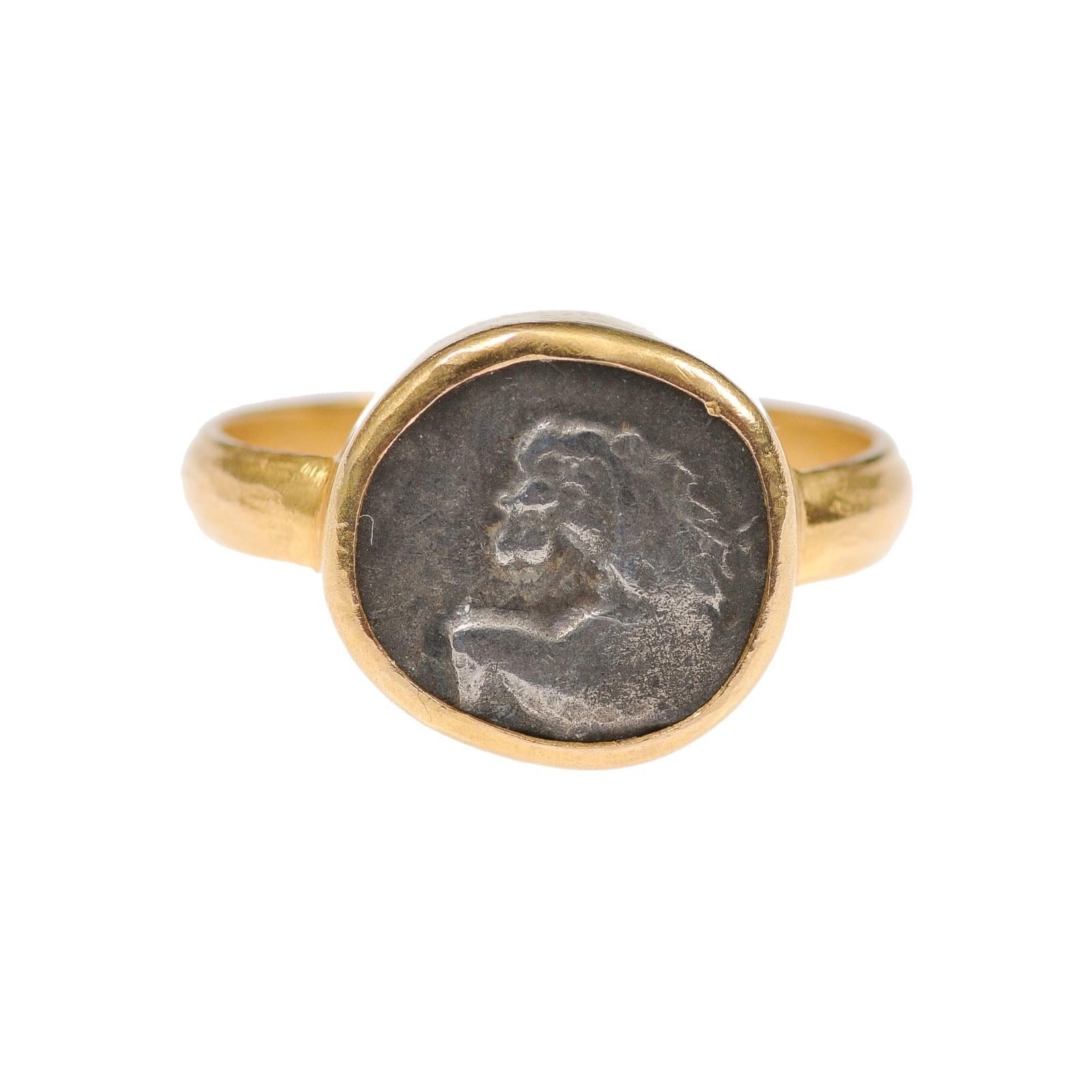 Lion Hemidrachm Ring in 22K gold For Sale 5