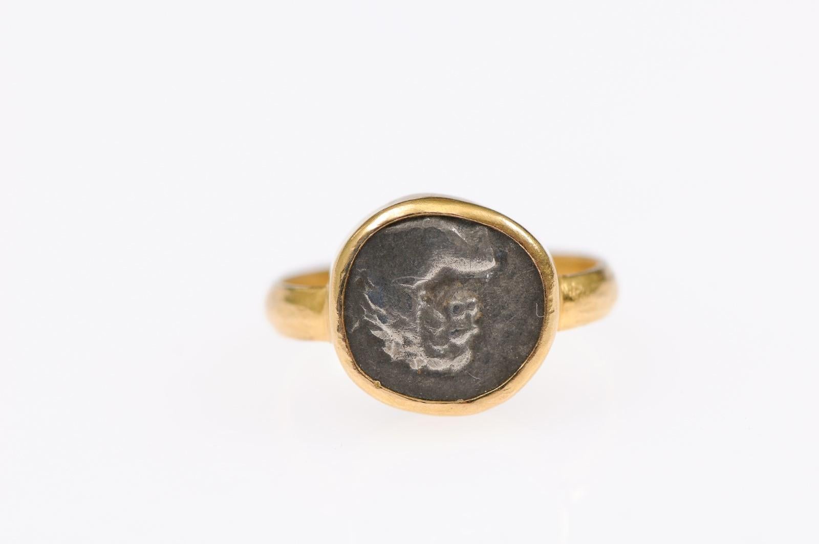 Lion Hemidrachm Ring in 22K gold For Sale 3