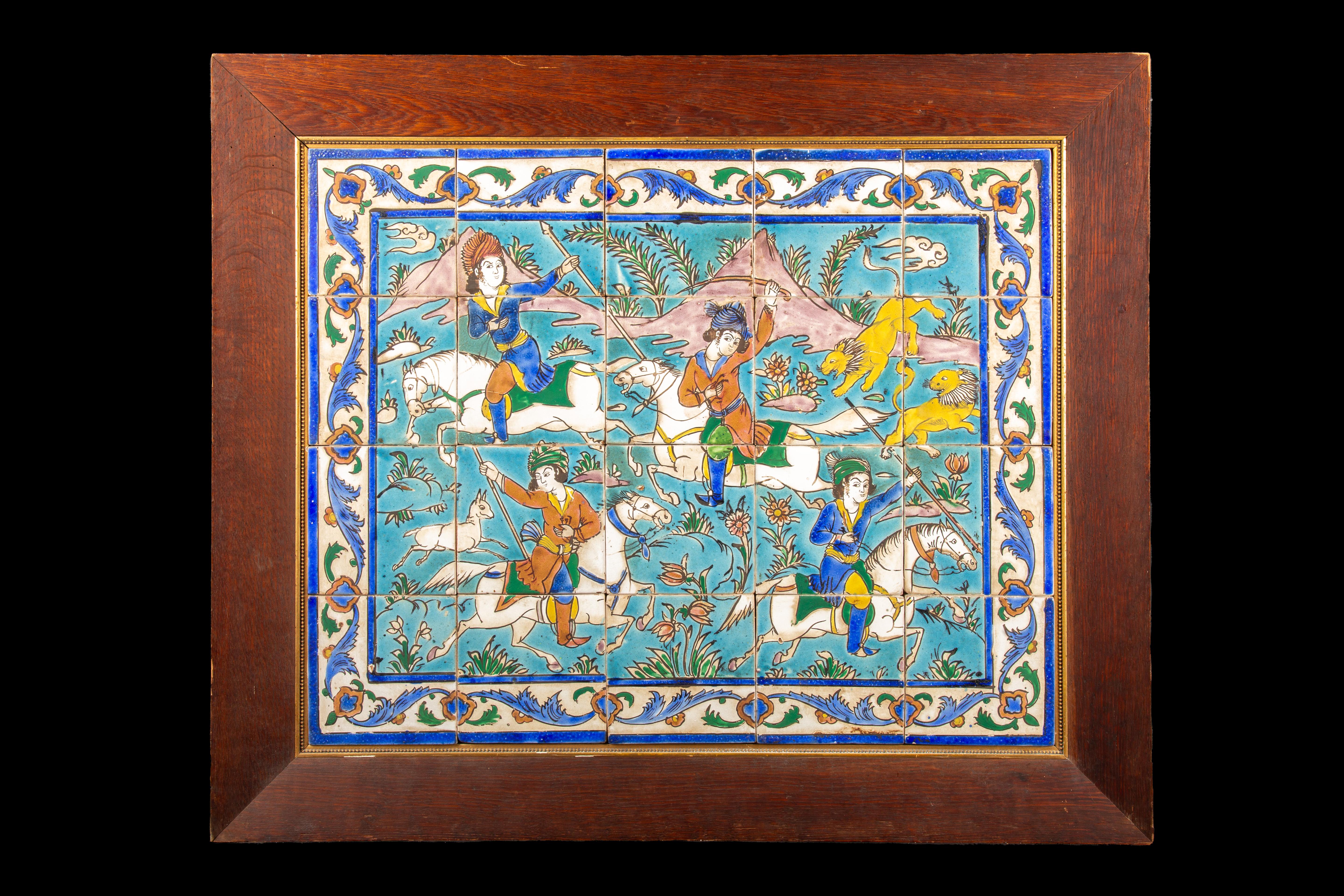Autre Chasse au lion : panneau en céramique émaillée du 19e siècle provenant de l'Iran Qajar en vente