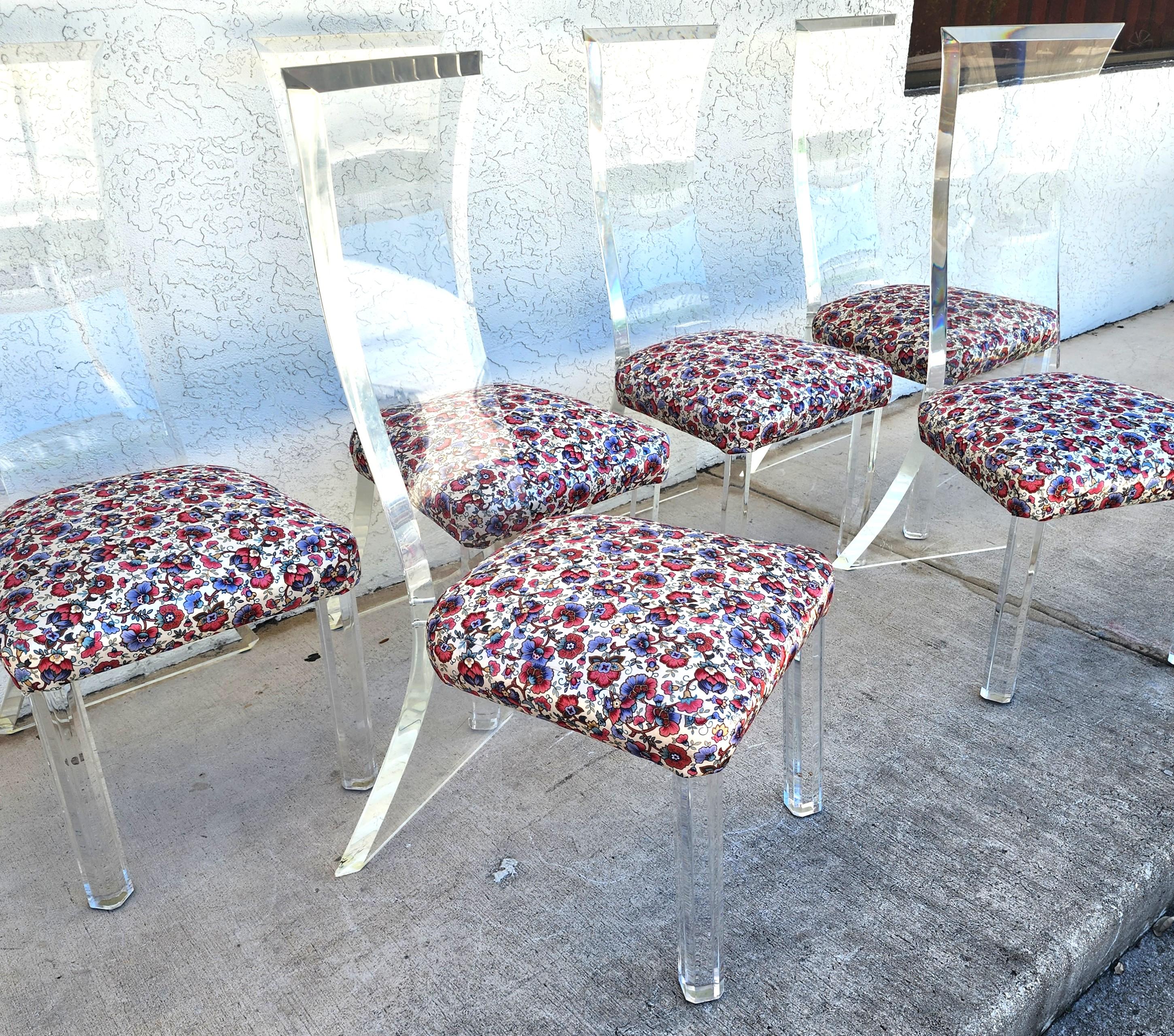 Sedie da pranzo in lucite Lion in Frost firmate Set di 6 pezzi molto raro in vendita 5