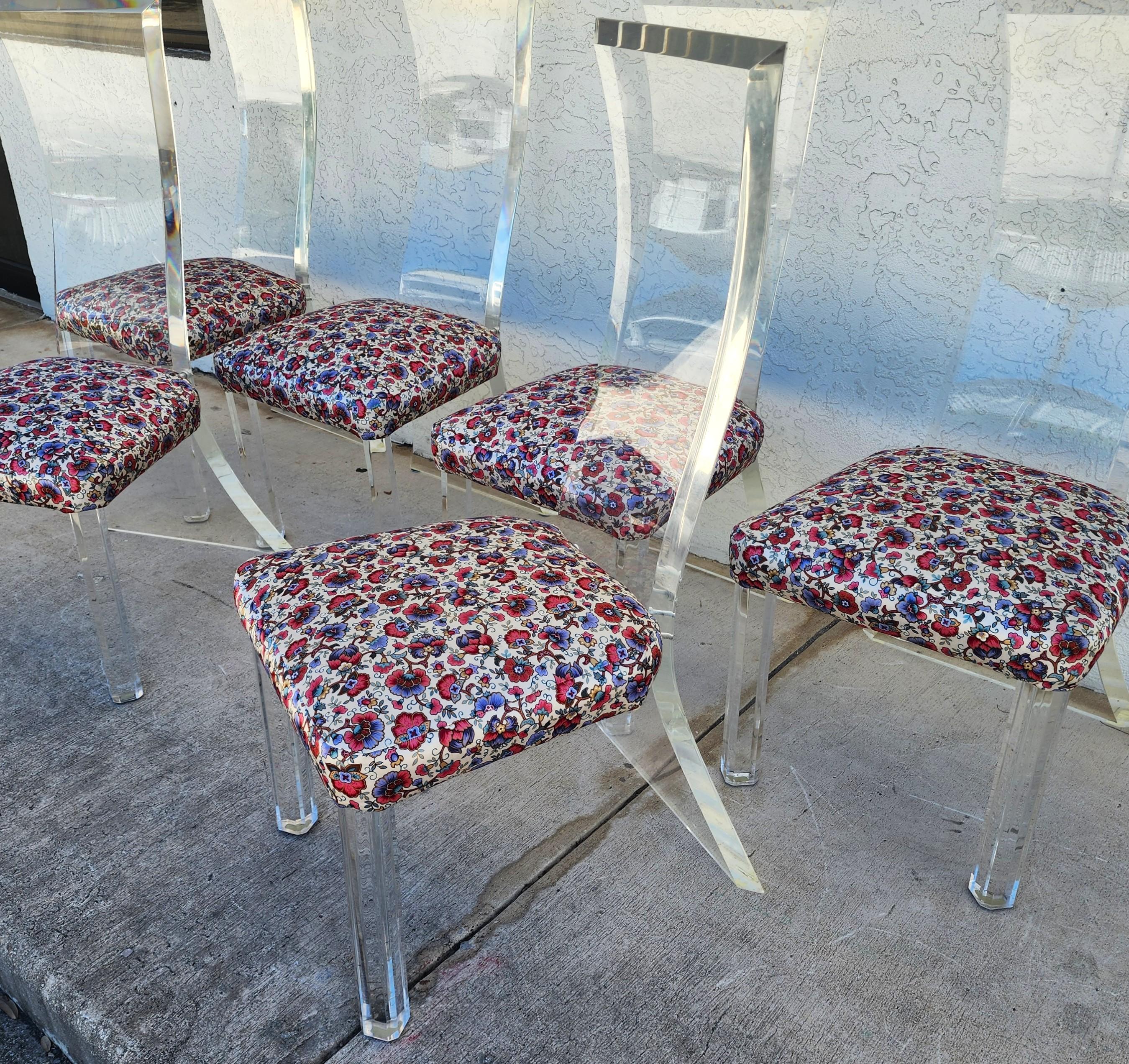 Sedie da pranzo in lucite Lion in Frost firmate Set di 6 pezzi molto raro in vendita 3