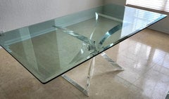 Tavolo da pranzo “Lion in Frost” in lucite e vetro, firmato, anni ’70